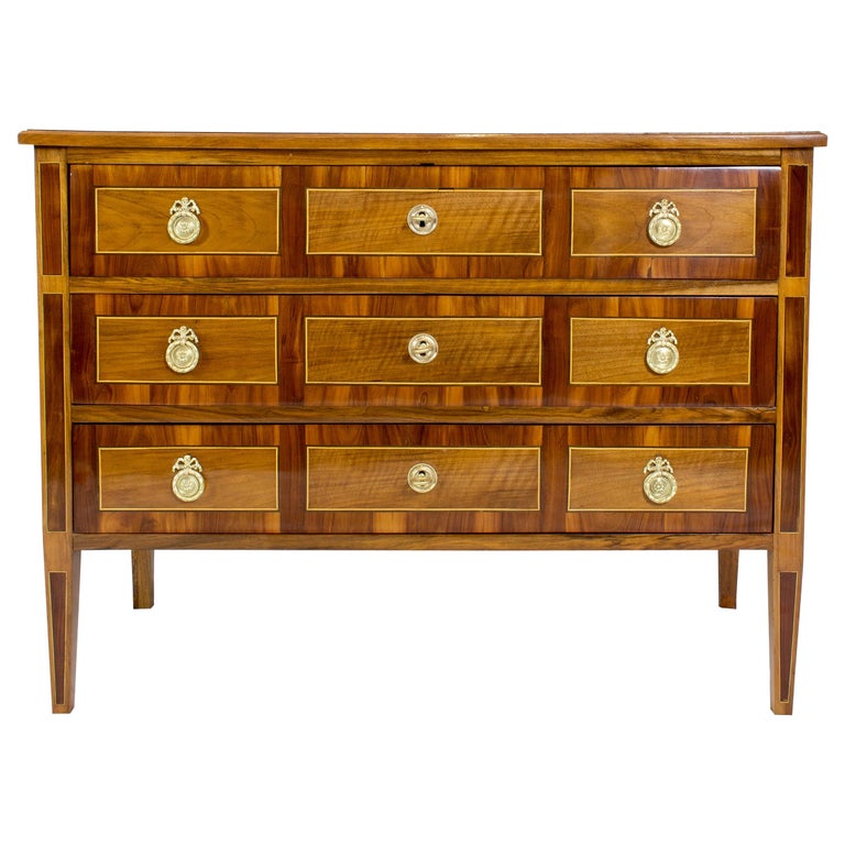 Louis XVI marquetry commode, ca. 1780, offered by Antiques-House Heymann GmbH
