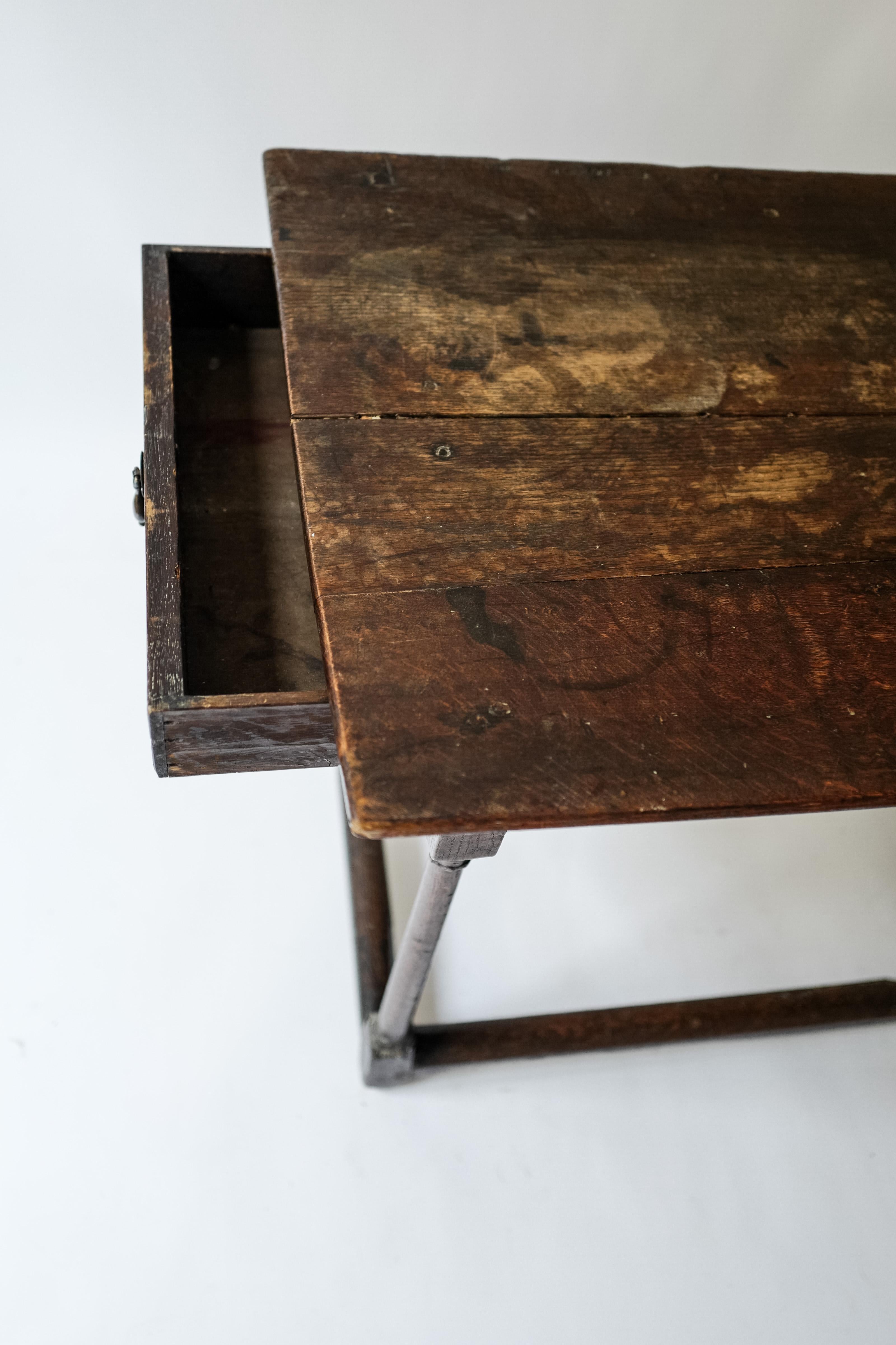 18th Century and Earlier Louis XVI Oak Side Table Single Pull Out Drawer For Sale