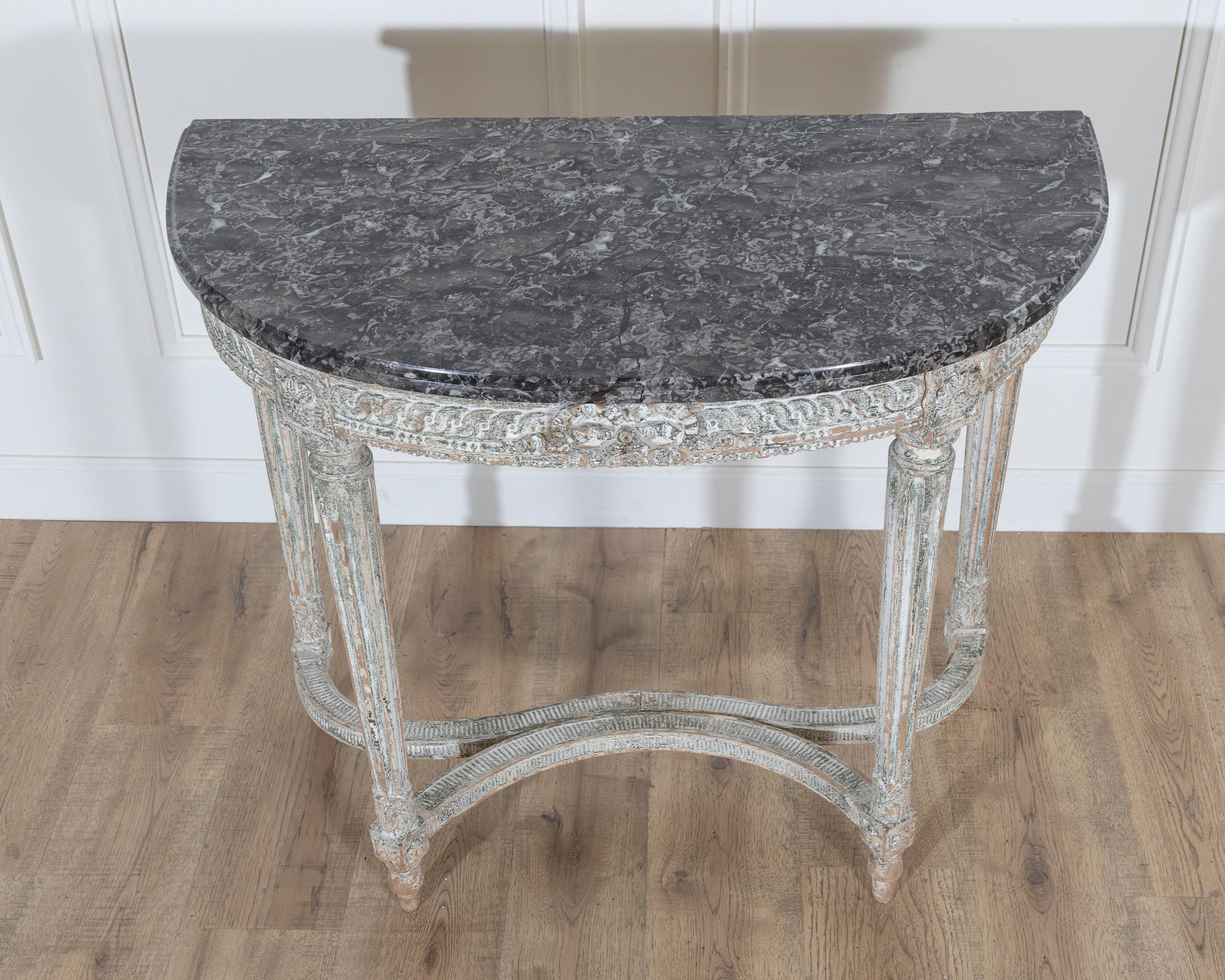 Français 18th Century Louis XVI Period Console Table with Original Saint Anne Marble Top en vente