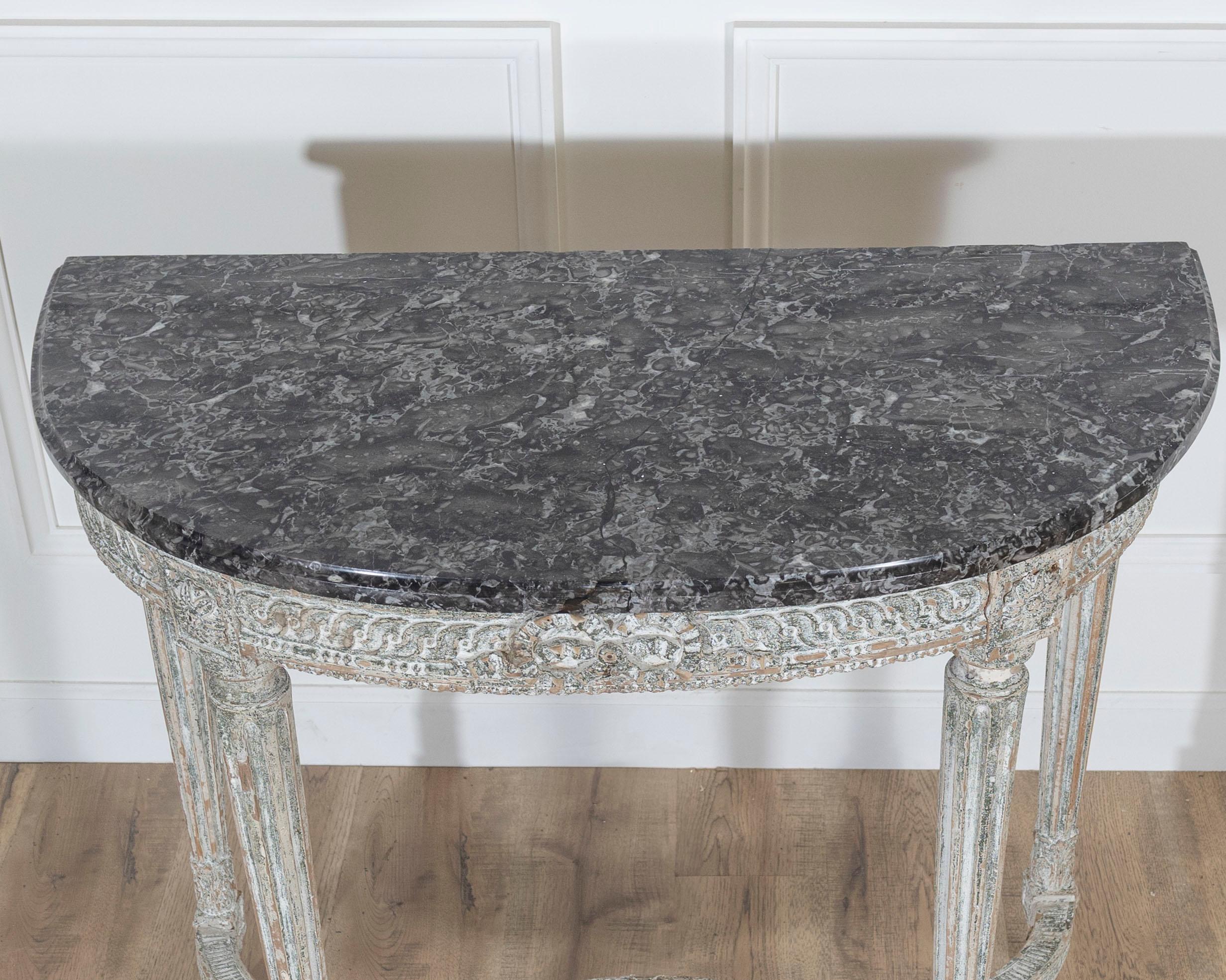 Peint 18th Century Louis XVI Period Console Table with Original Saint Anne Marble Top en vente