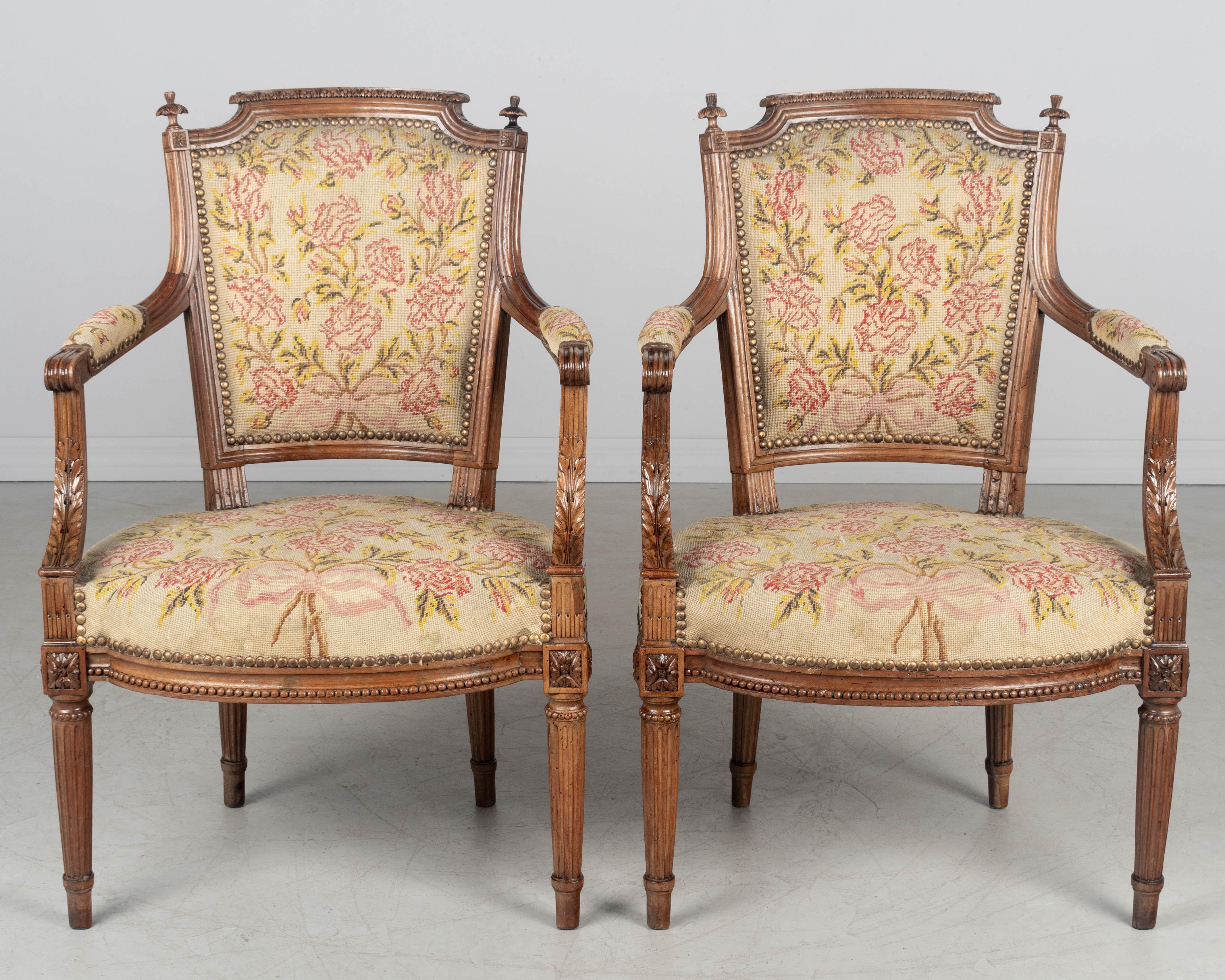 18th Century Louis XVI Period French Fauteuils, a Pair In Good Condition For Sale In Winter Park, FL