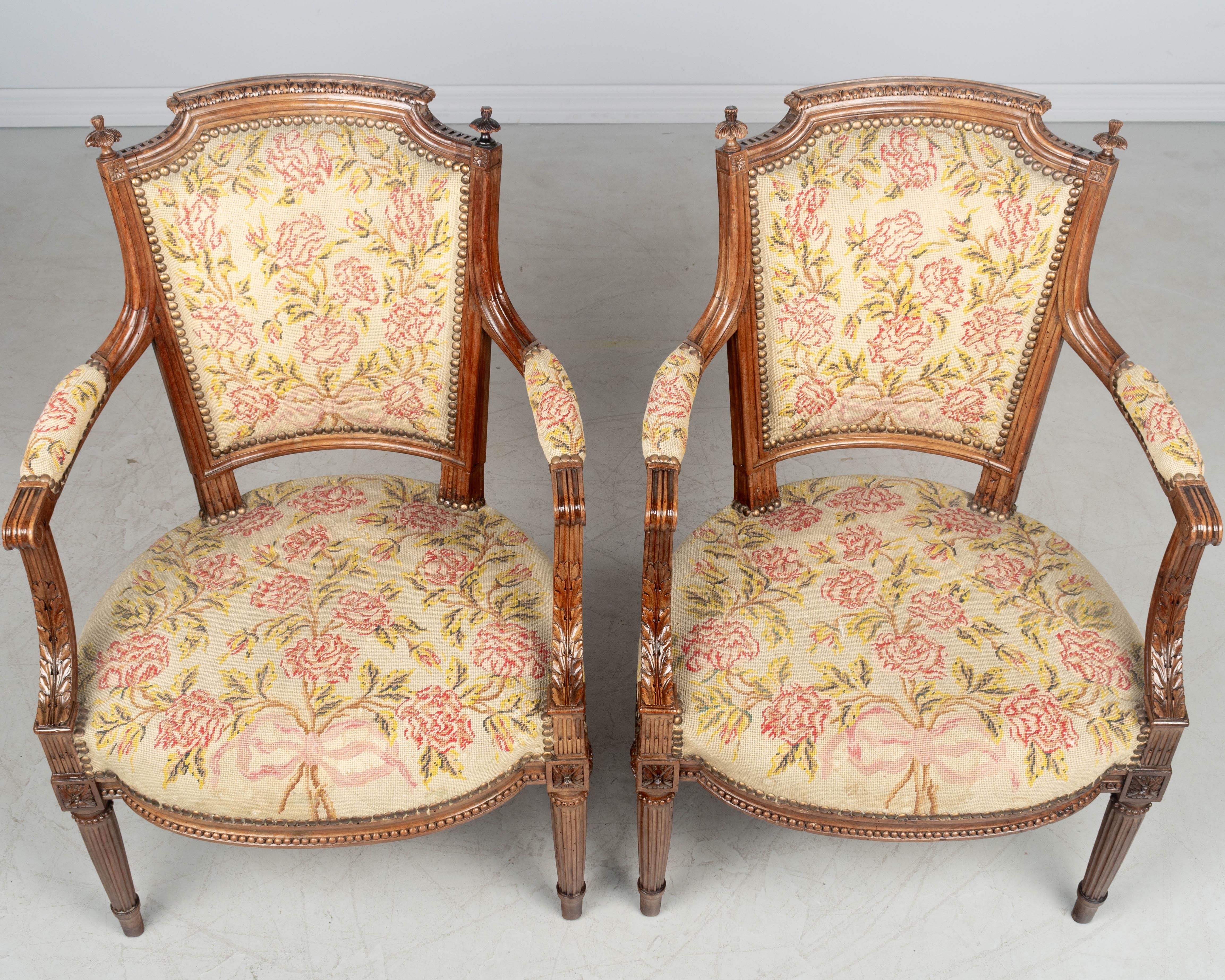 18th Century Louis XVI Period French Fauteuils, a Pair For Sale 4