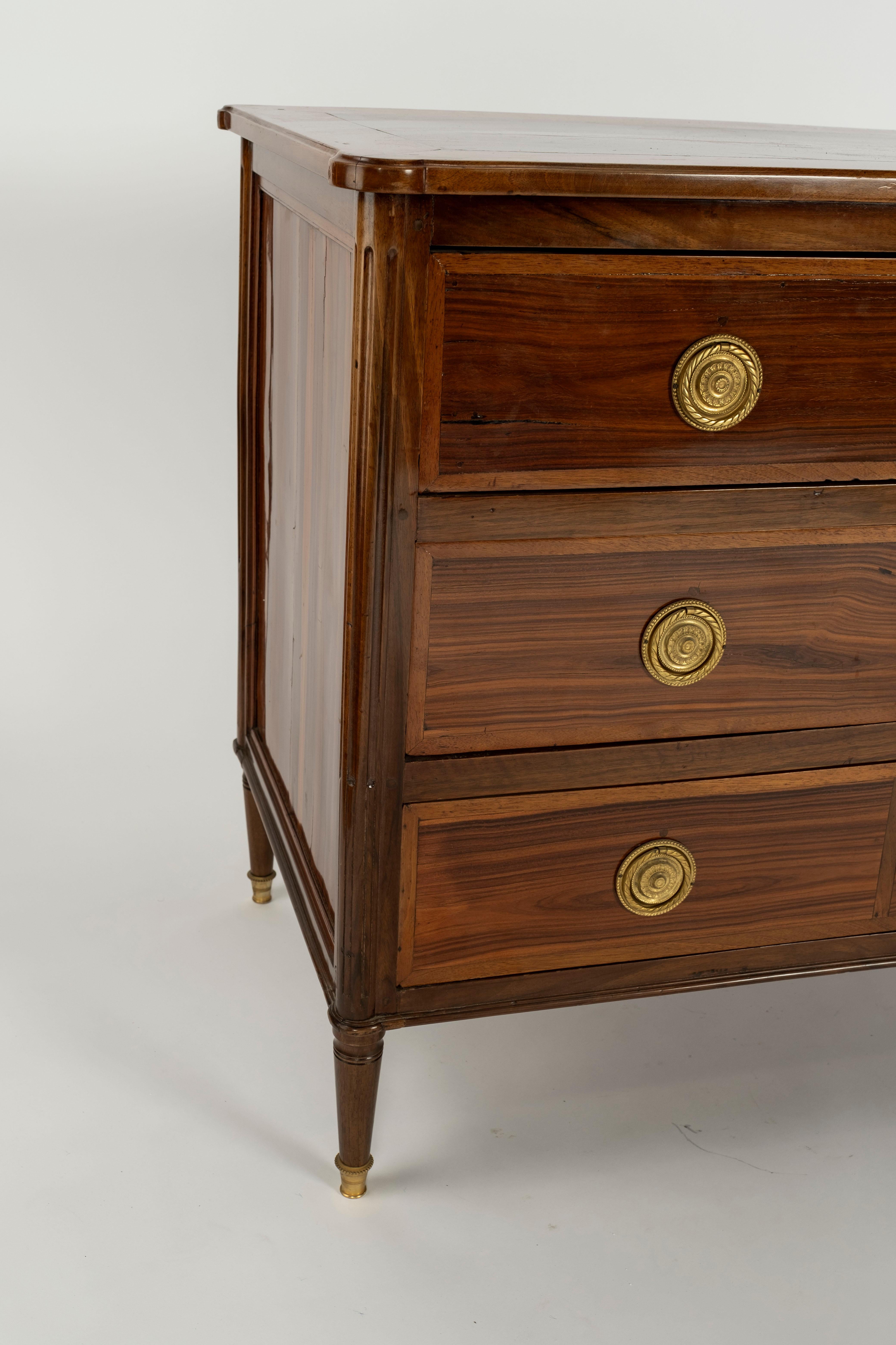 18th Century Louis XVI Rosewood Commode For Sale 1