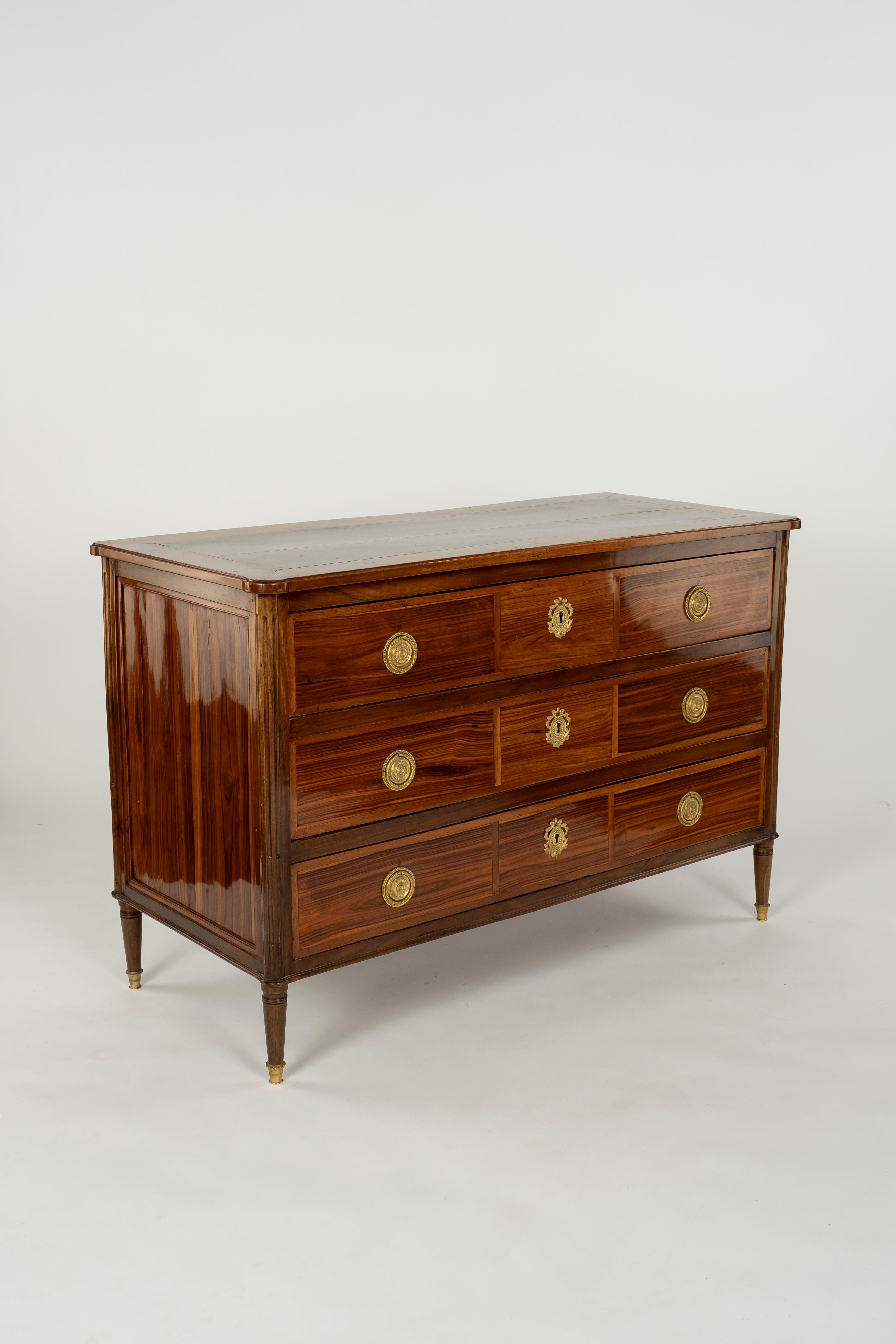 18th Century Louis XVI Rosewood Commode For Sale 4