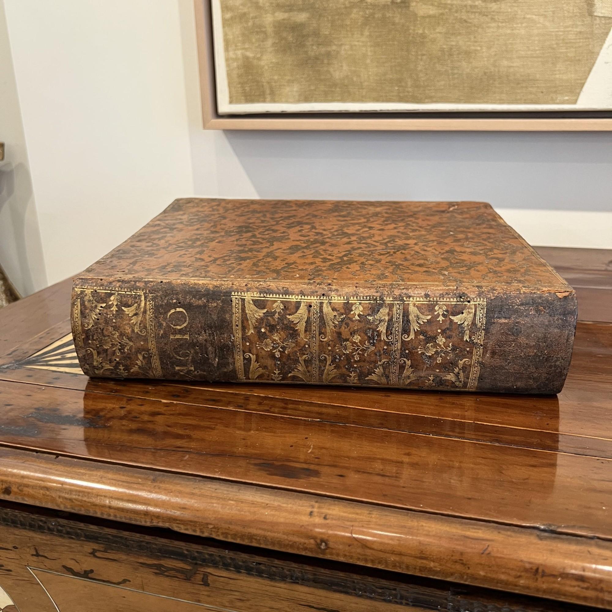 18th Century Louis XVI Set of 5 Live Book Boxes In Fair Condition For Sale In New Orleans, LA