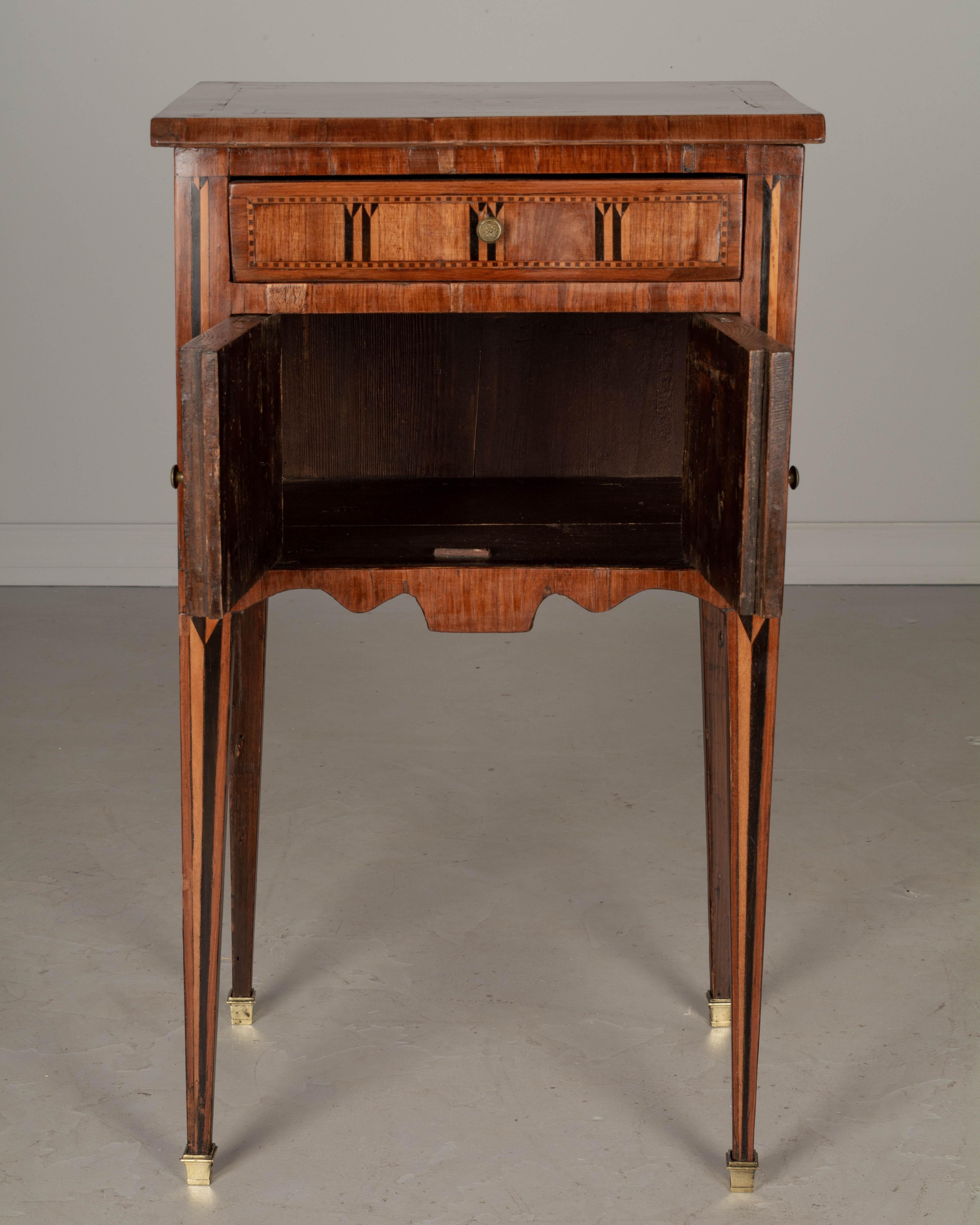 18th Century Louis XVI Style Marquetry Side Table For Sale 1
