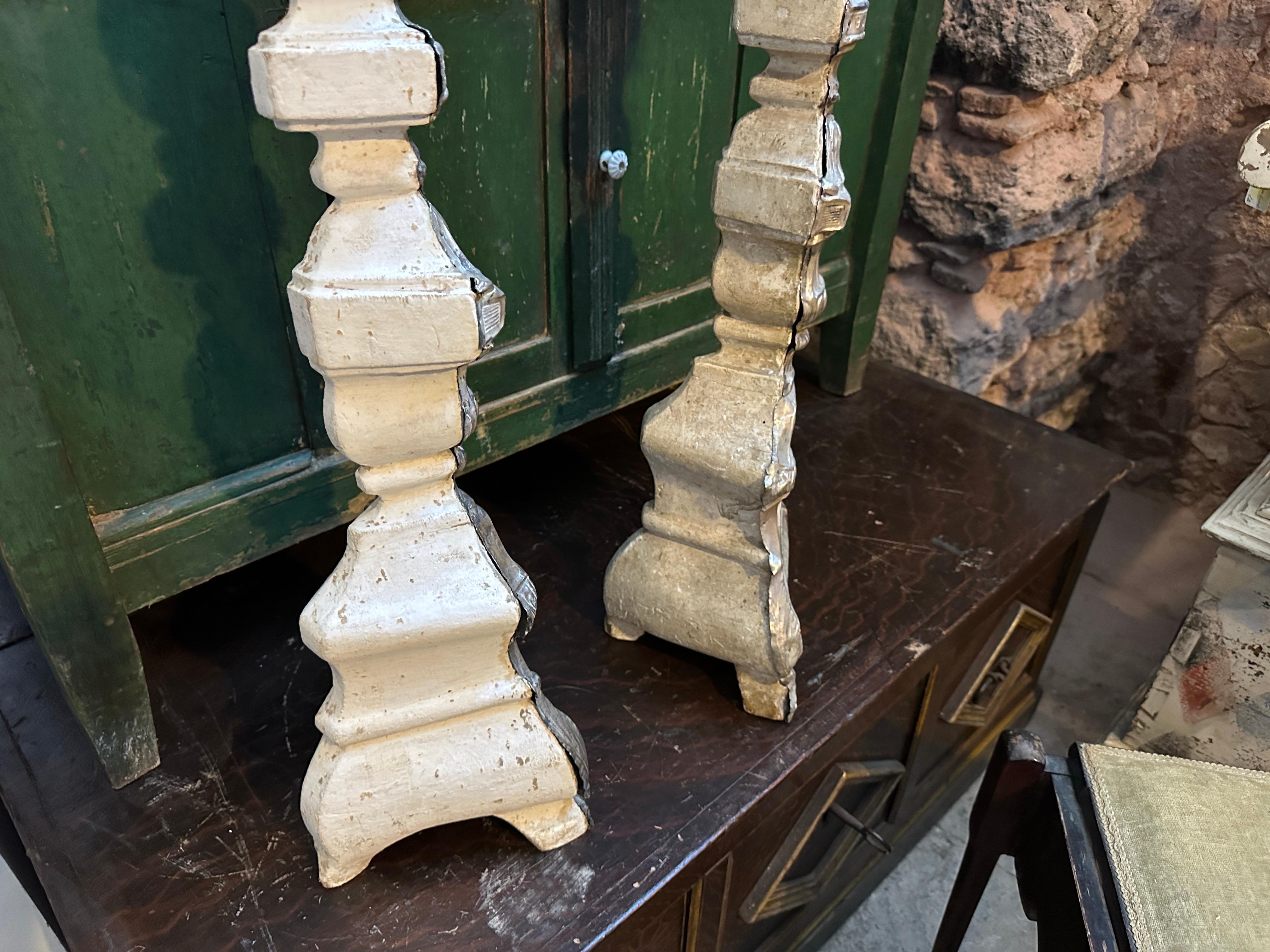 Sizilianische private Kirchentorcher aus Holz und Metall im Louis-XVI-Stil des 18. Jahrhunderts im Angebot 4