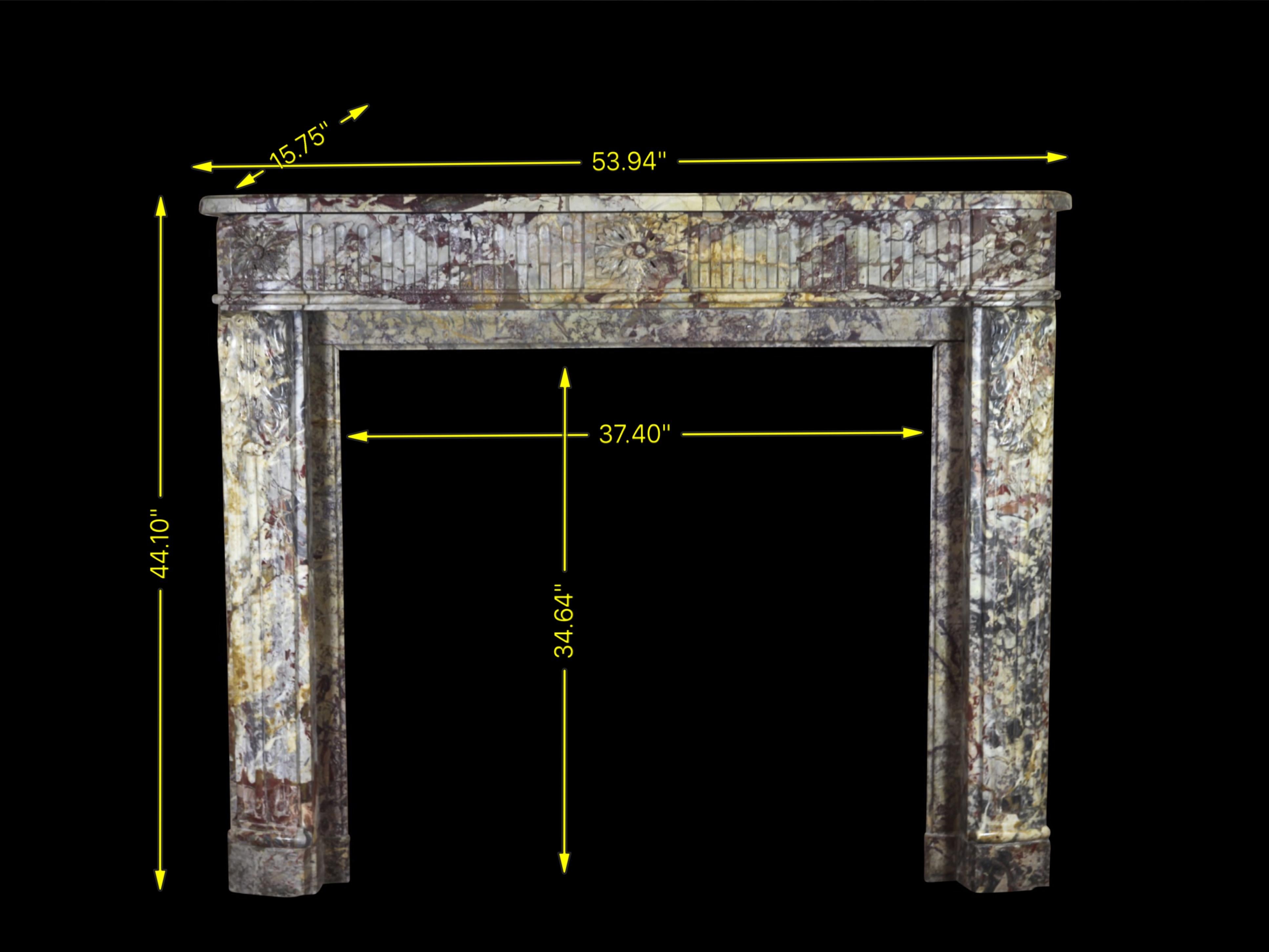18th Century LXVI Royal French Saracolin Marble Vintage Fireplace Mantel In Excellent Condition For Sale In Beervelde, BE