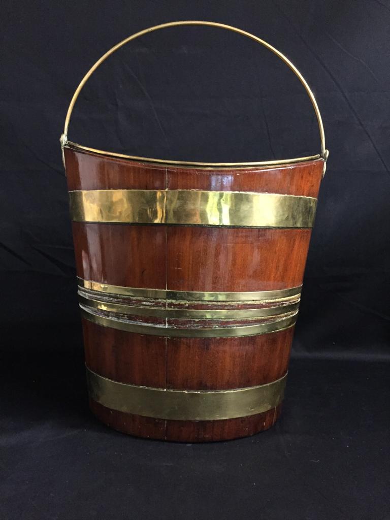 18th Century and Earlier 18th Century Mahogany and Brass Wine Cooler For Sale