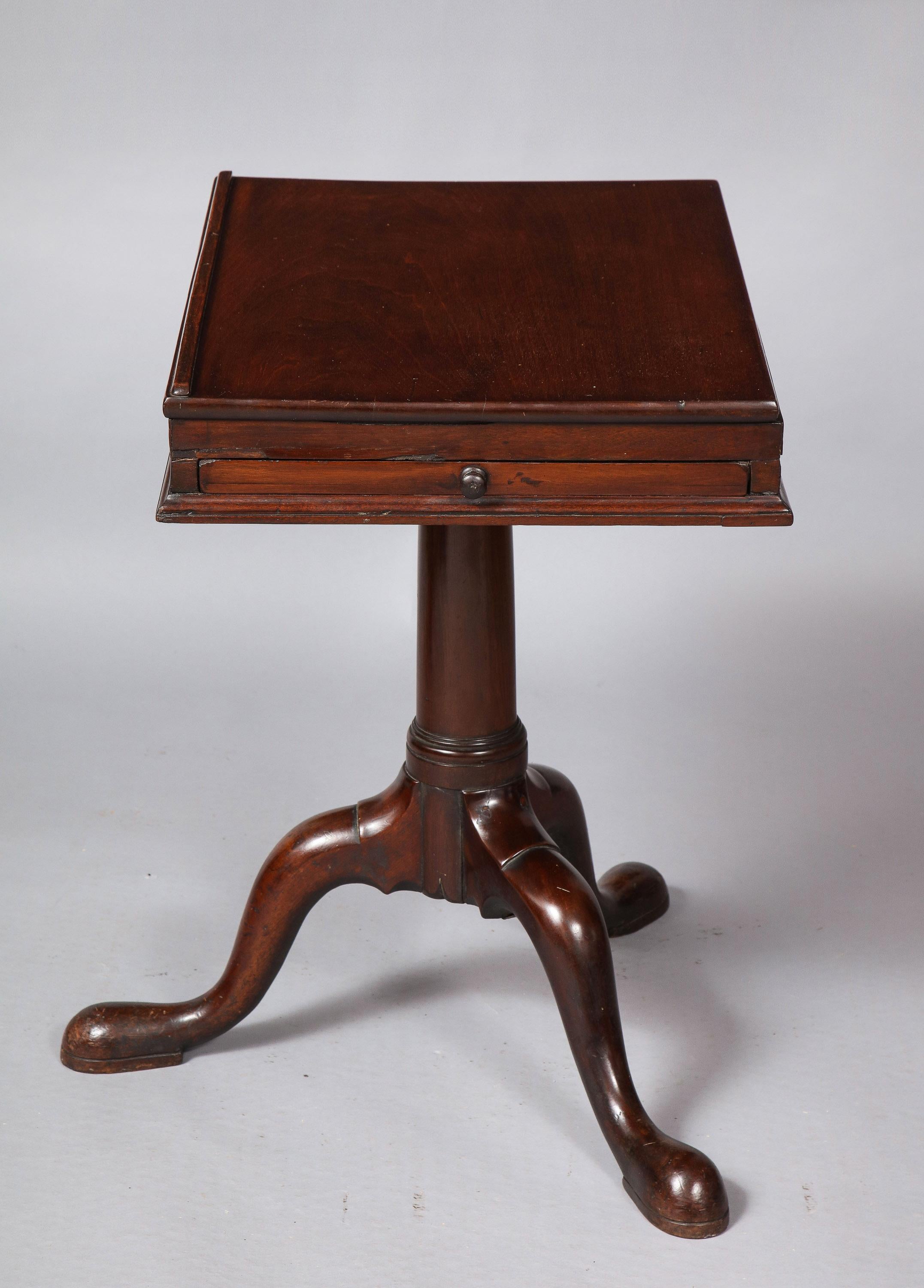 18th Century Mahogany Bookstand In Good Condition In Greenwich, CT