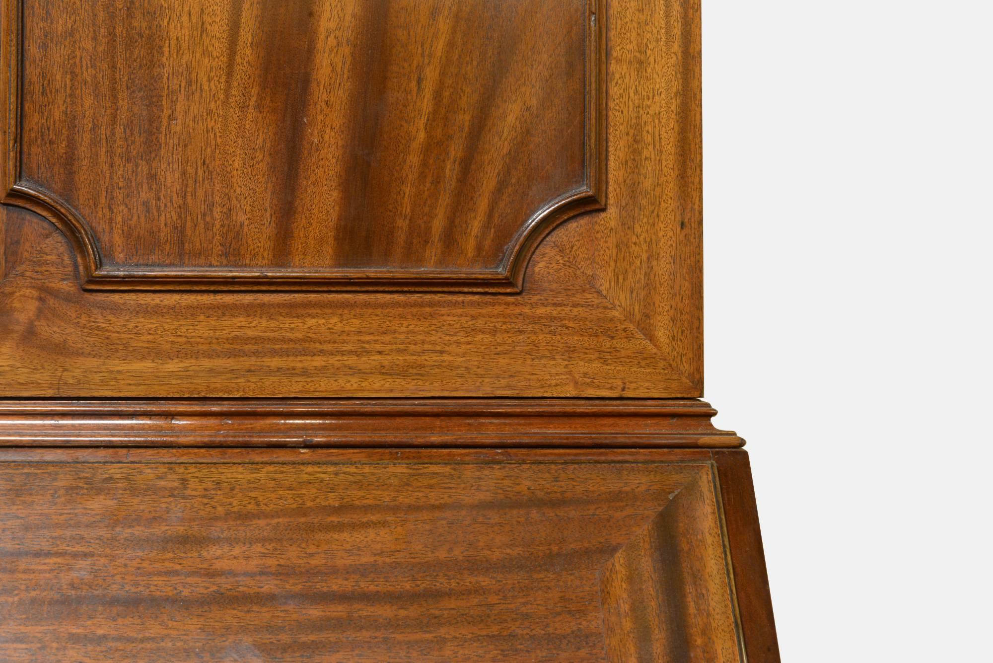 18th Century Mahogany Bureau Bookcase In Excellent Condition For Sale In Salisbury, GB