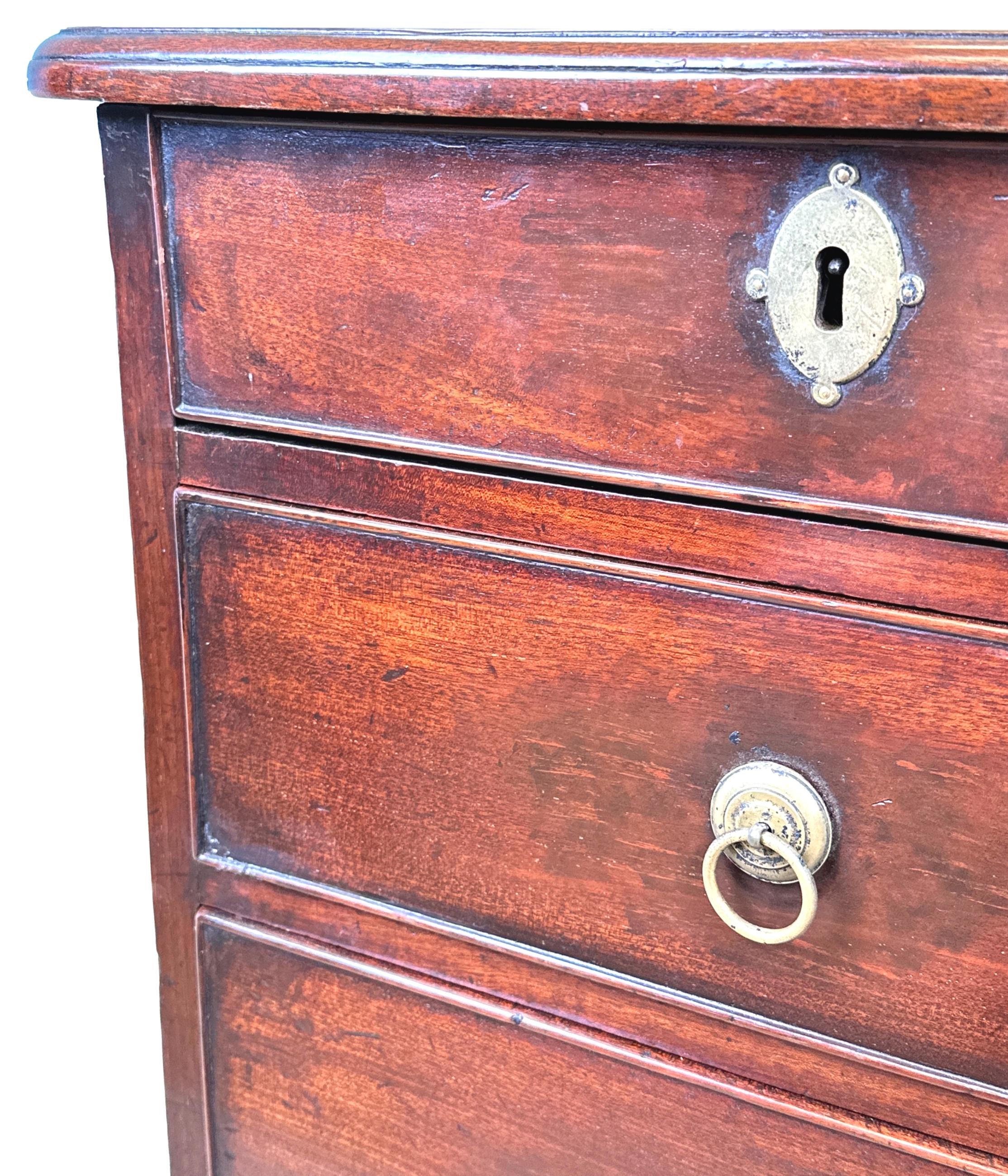 18th Century Mahogany Chest of Drawers For Sale 2