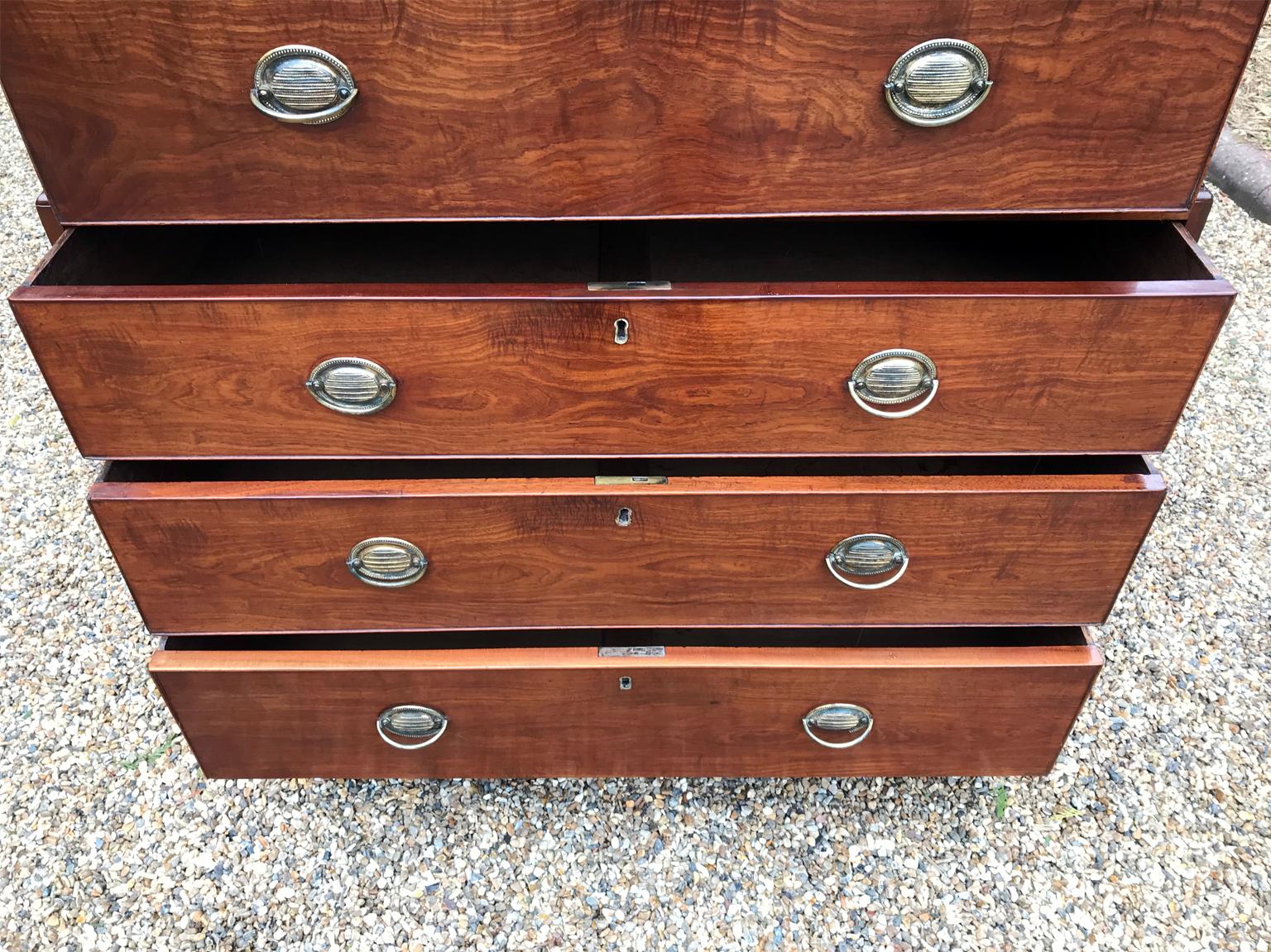 18th Century Mahogany Chest on Chest 'Tallboy' In Good Condition For Sale In Richmond, London, Surrey