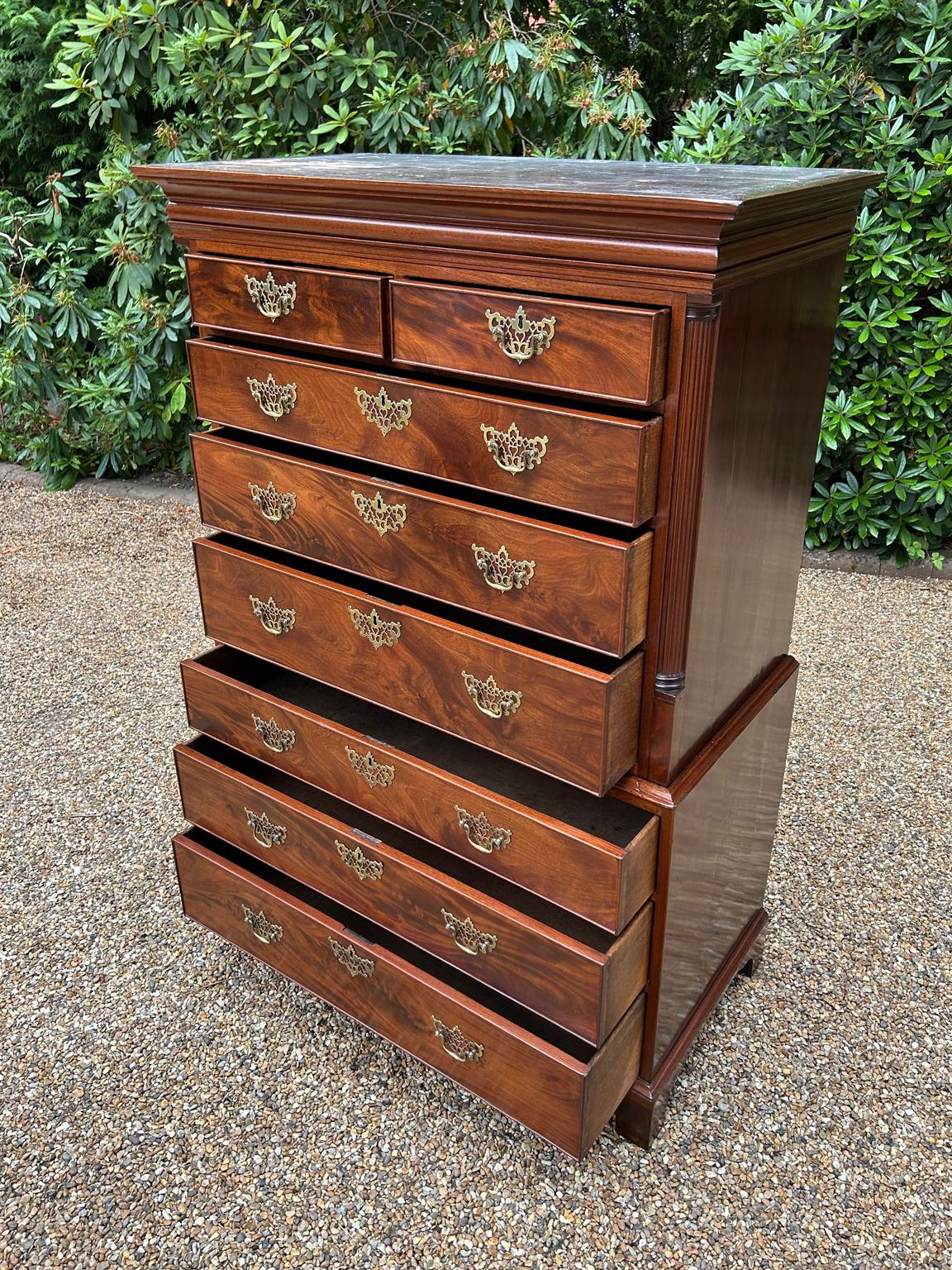 Cassapanca in mogano del XVIII secolo (Tallboy) In condizioni buone in vendita a Richmond, Surrey