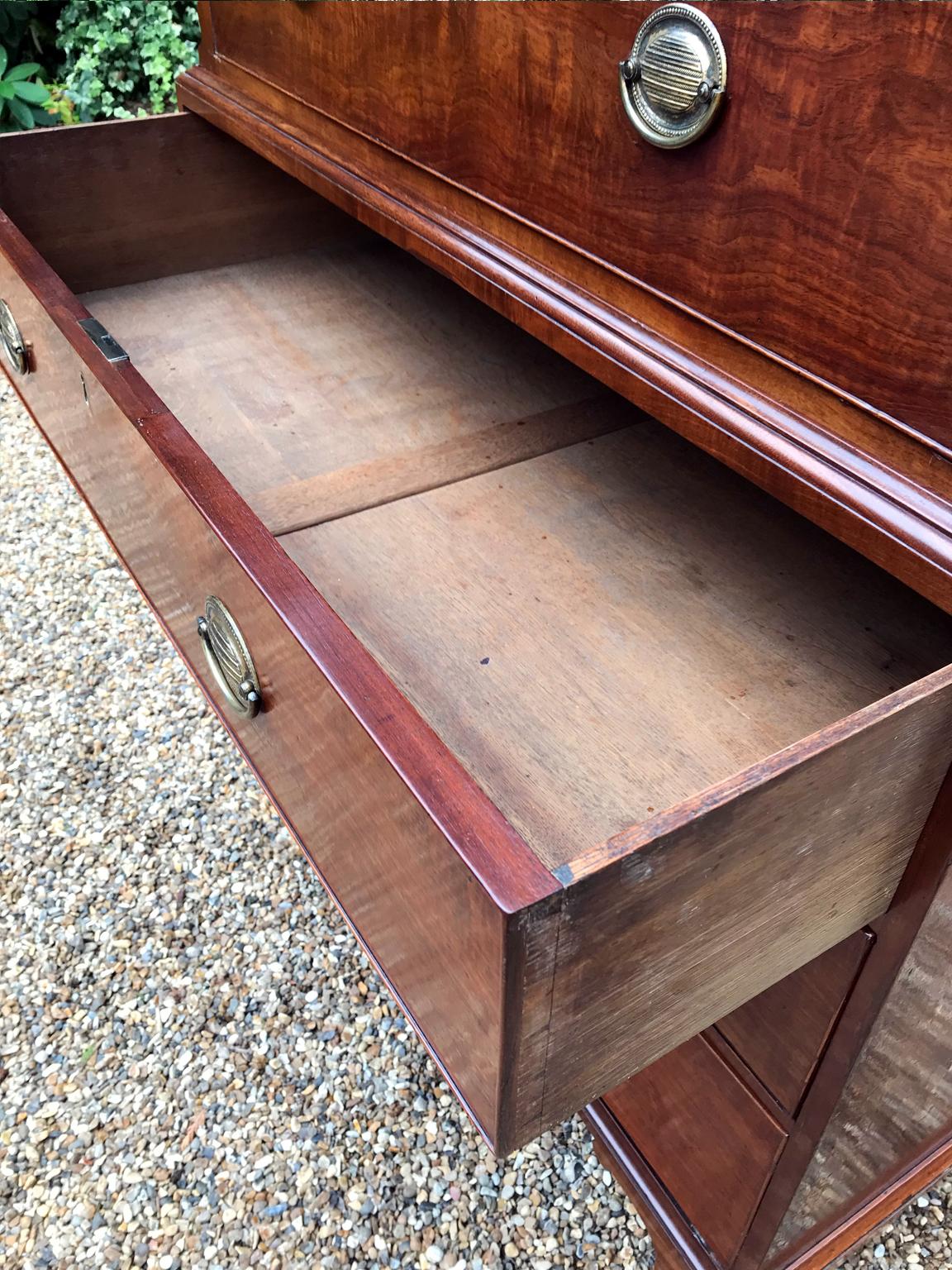 18th Century and Earlier 18th Century Mahogany Chest on Chest 'Tallboy' For Sale