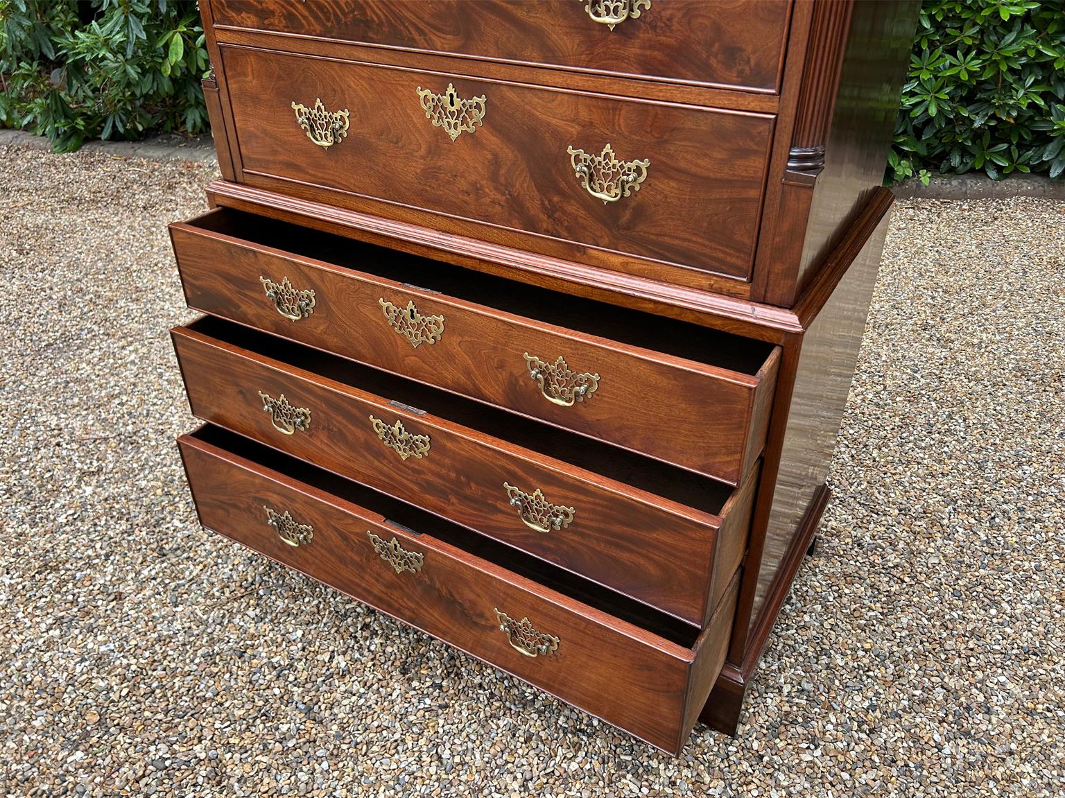 Fino al XVIII secolo Cassapanca in mogano del XVIII secolo (Tallboy) in vendita