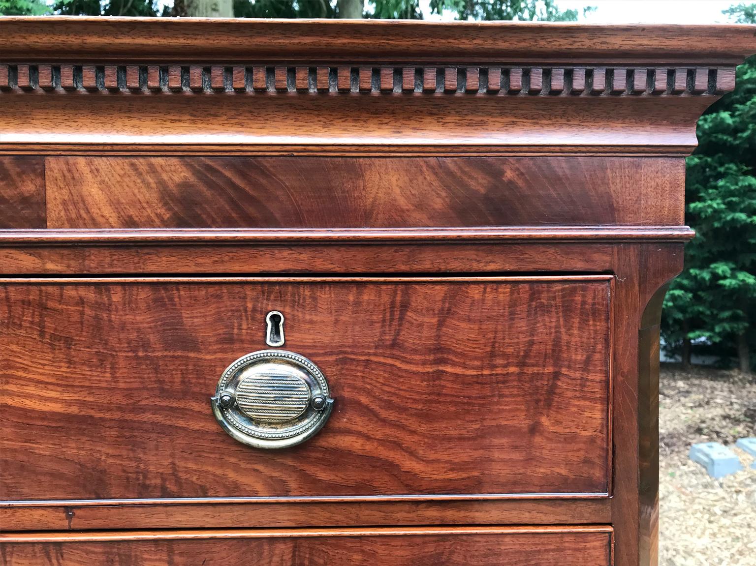 18th Century Mahogany Chest on Chest 'Tallboy' For Sale 2