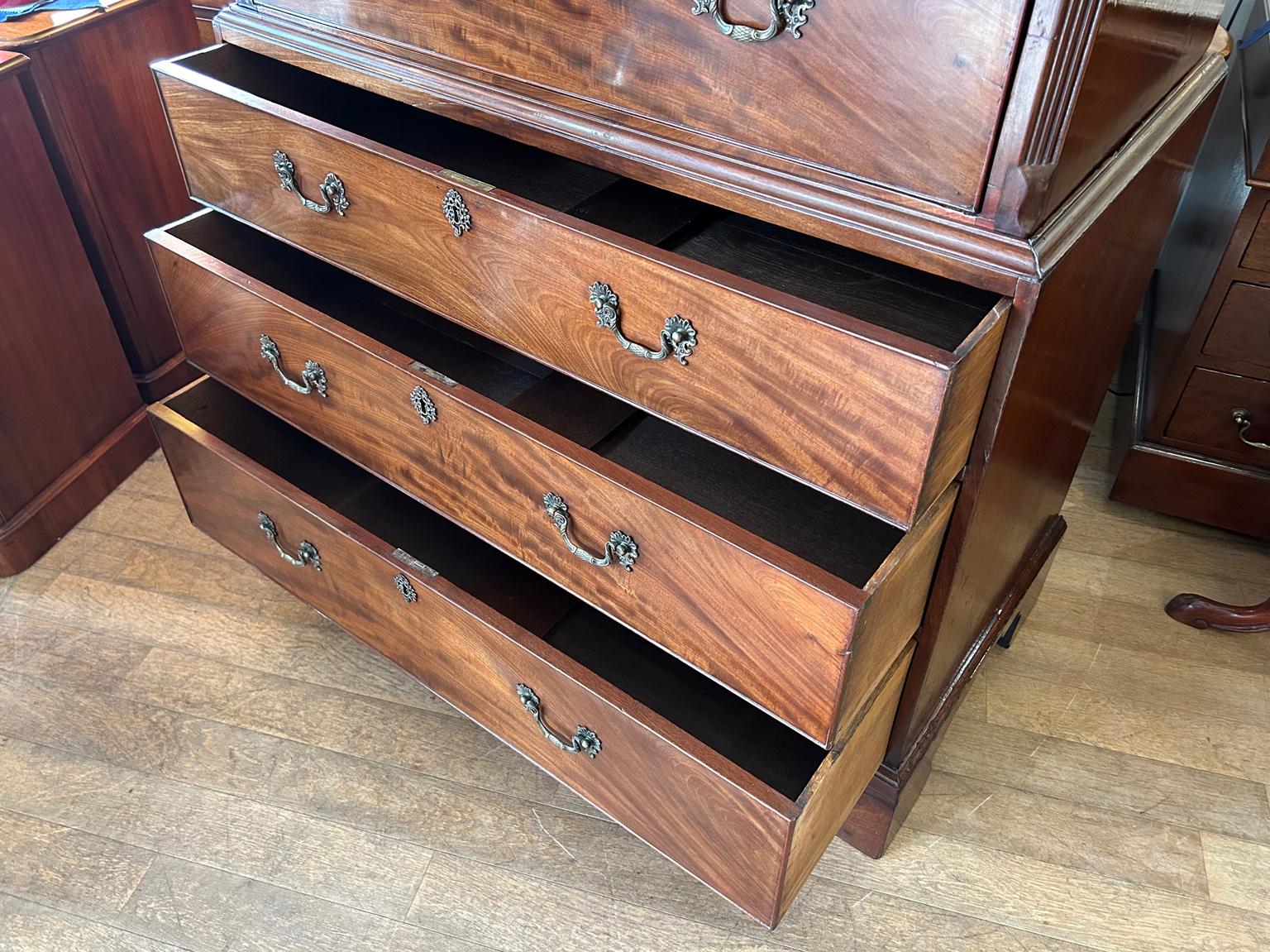 18th Century and Earlier 18th Century Mahogany Chest On Chest (Tallboy) Secretaire