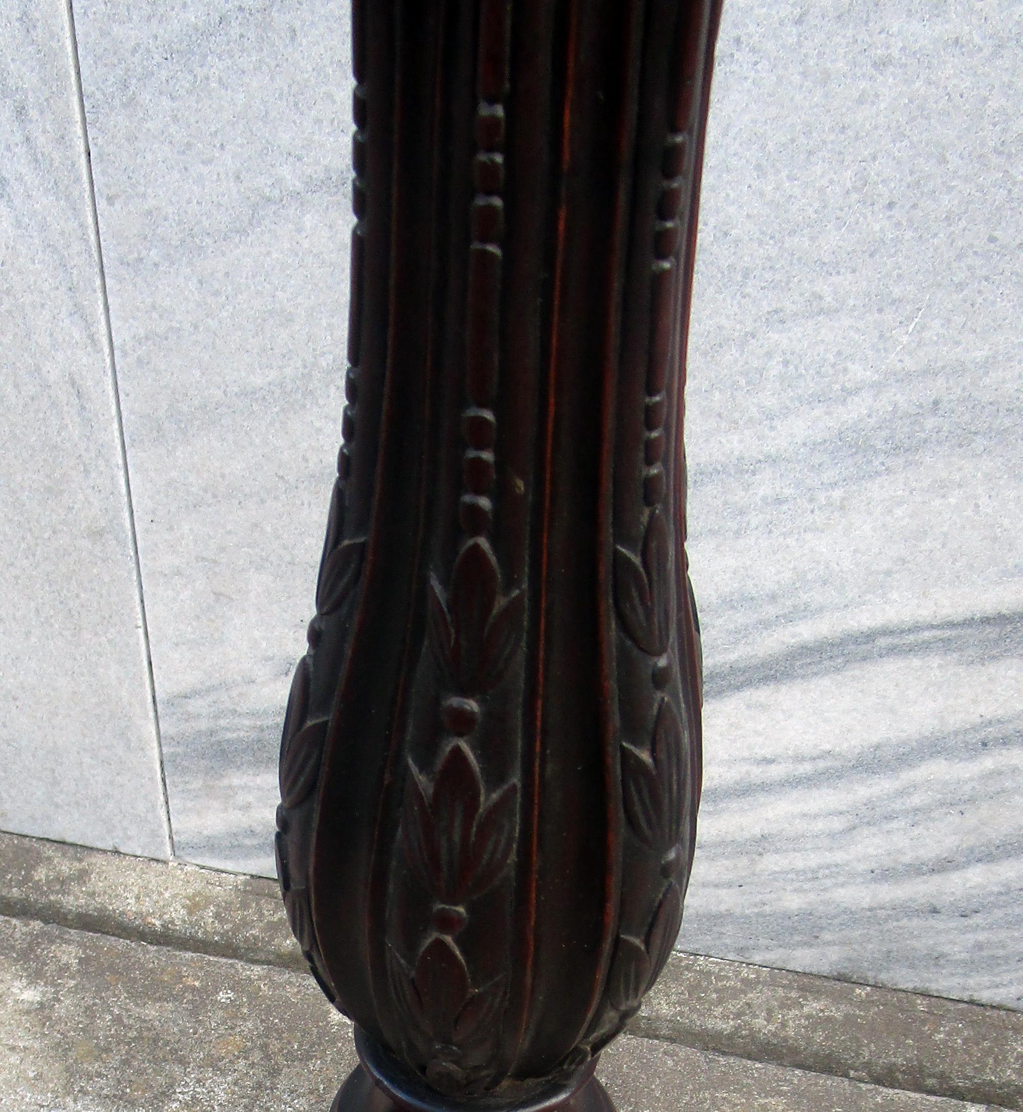18th Century Mahogany Chippendale Column Plant Stand 4