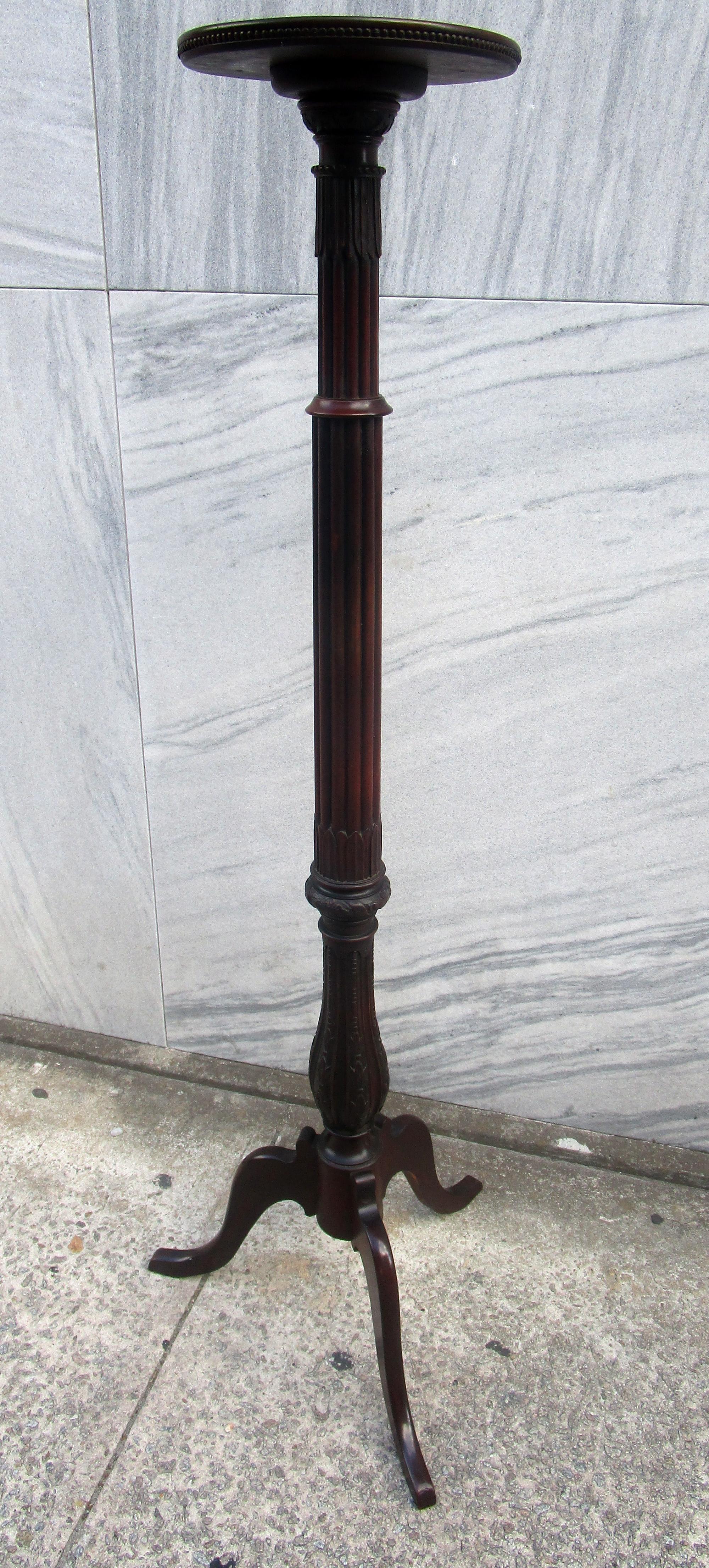 18th Century Mahogany Chippendale Column Plant Stand 7