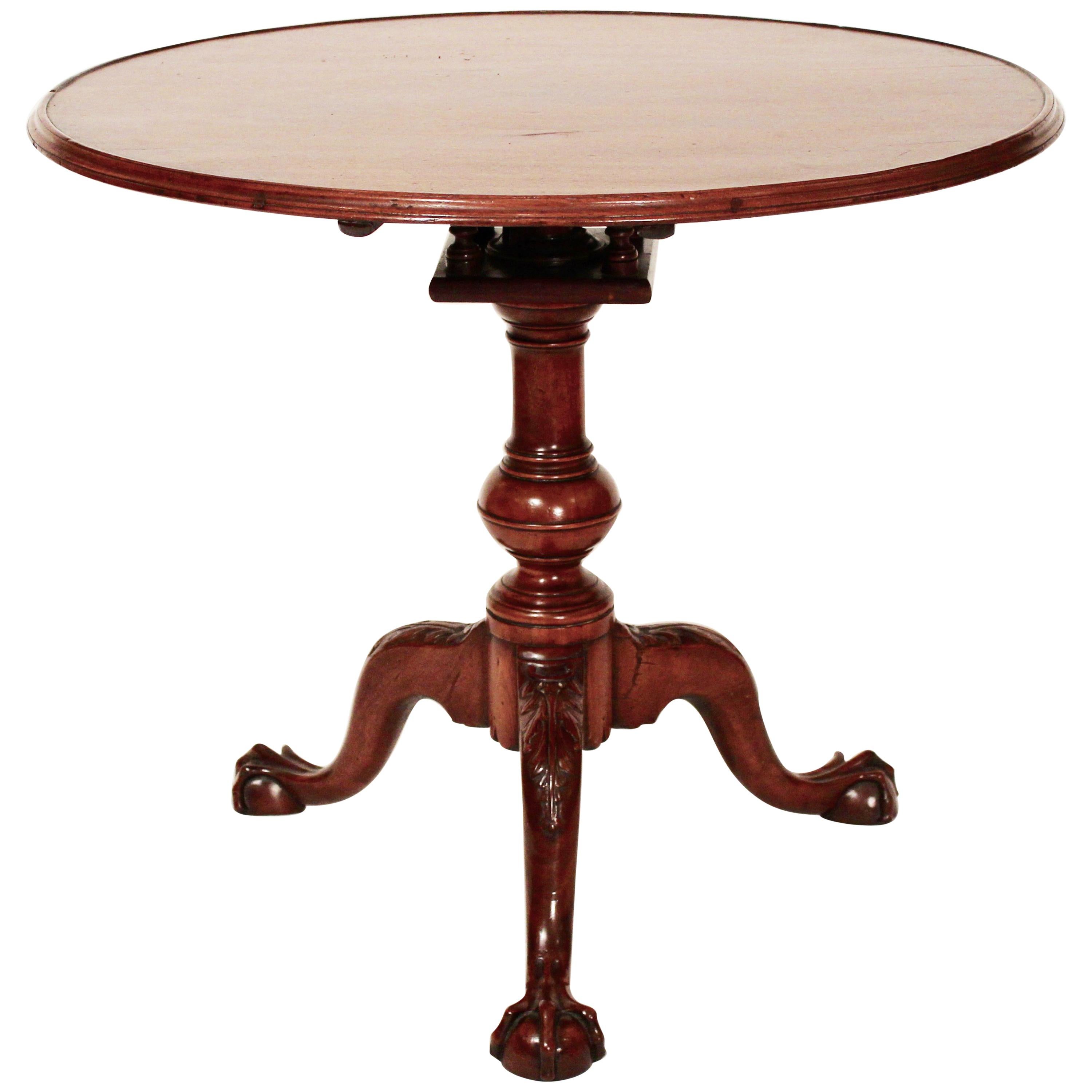 Table à thé Chippendale en acajou du XVIIIe siècle en vente