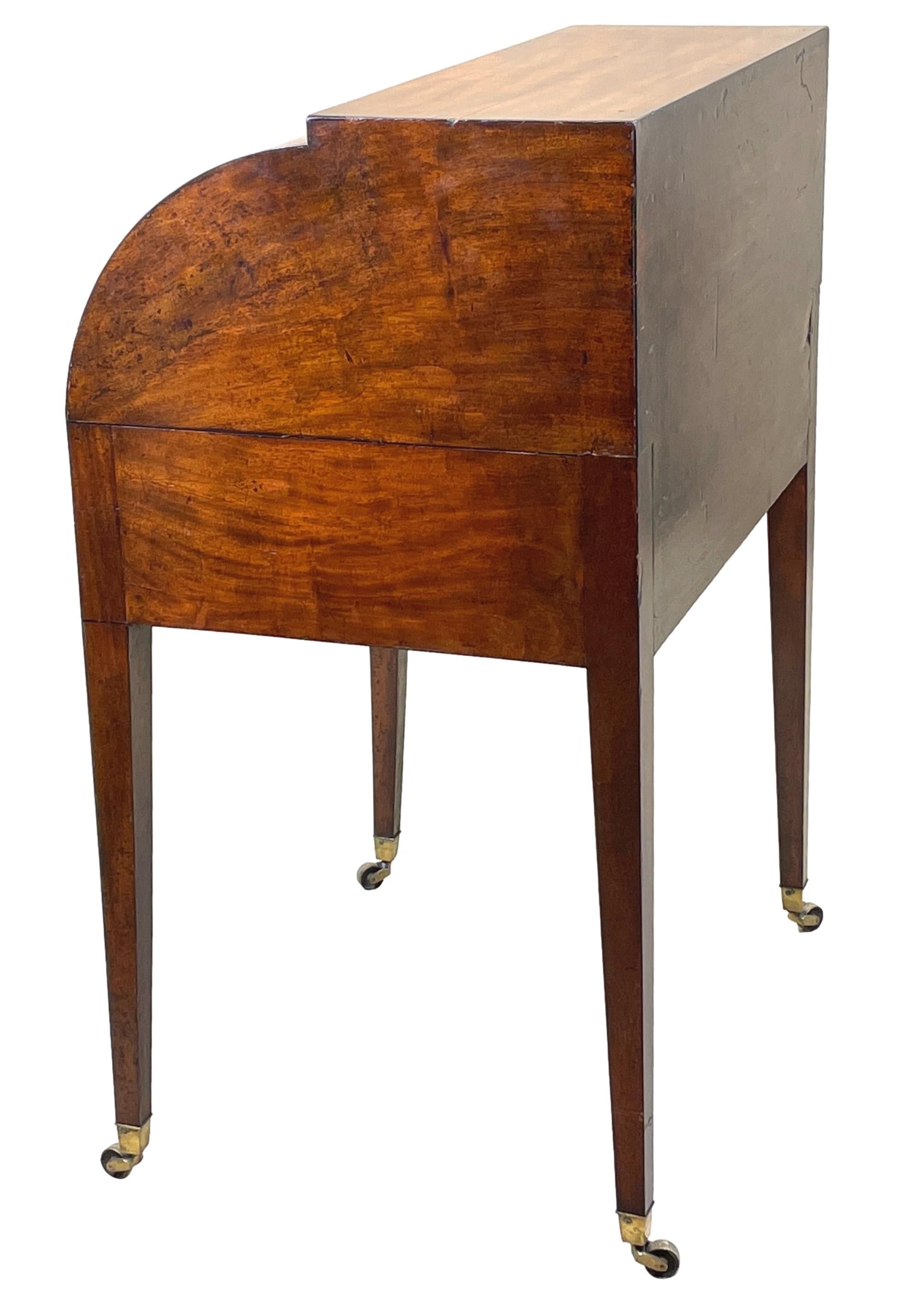 Georgian 18th Century Mahogany Cylinder Desk For Sale