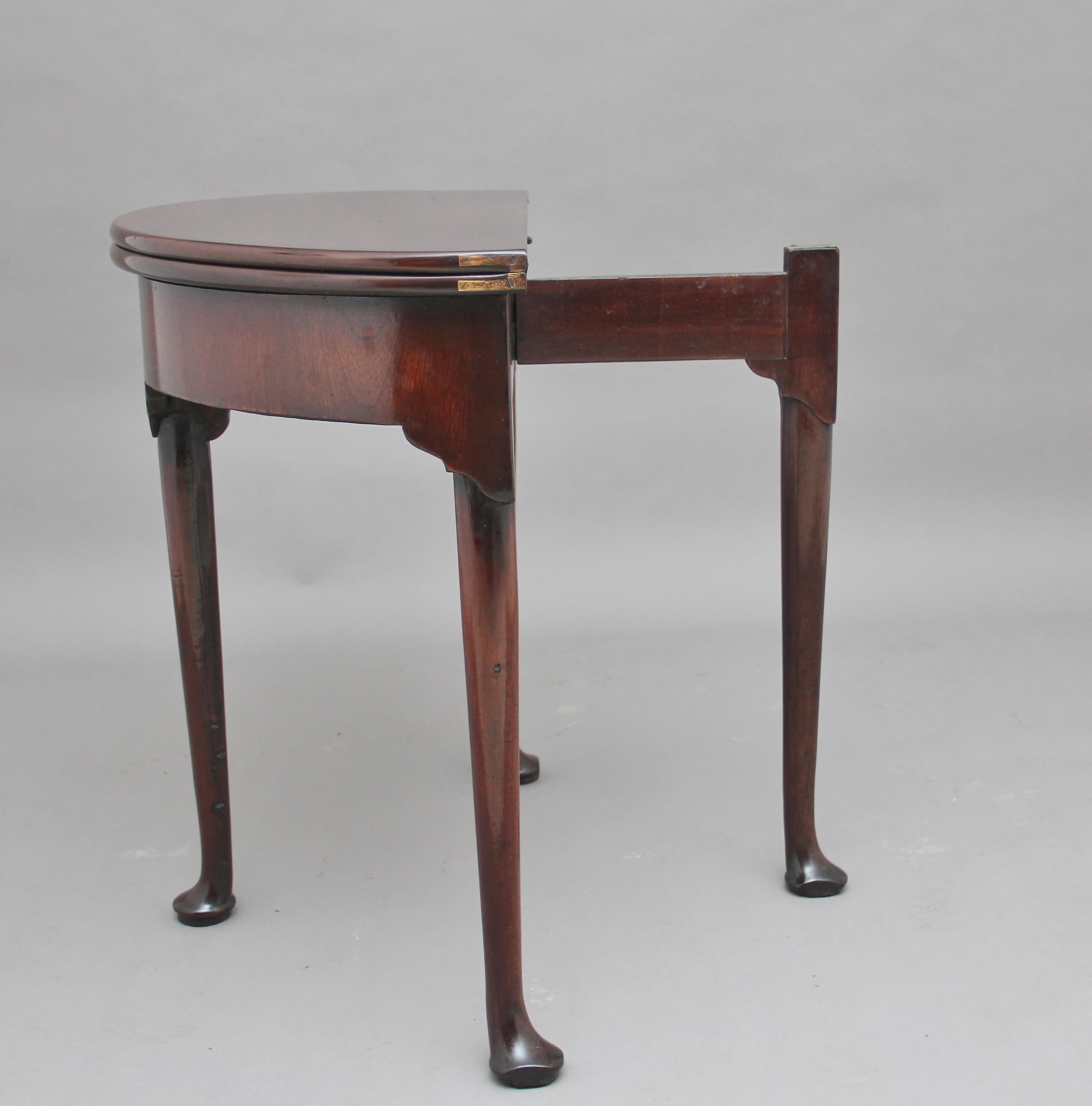 18th Century Mahogany Demilune Tea Table In Good Condition In Martlesham, GB