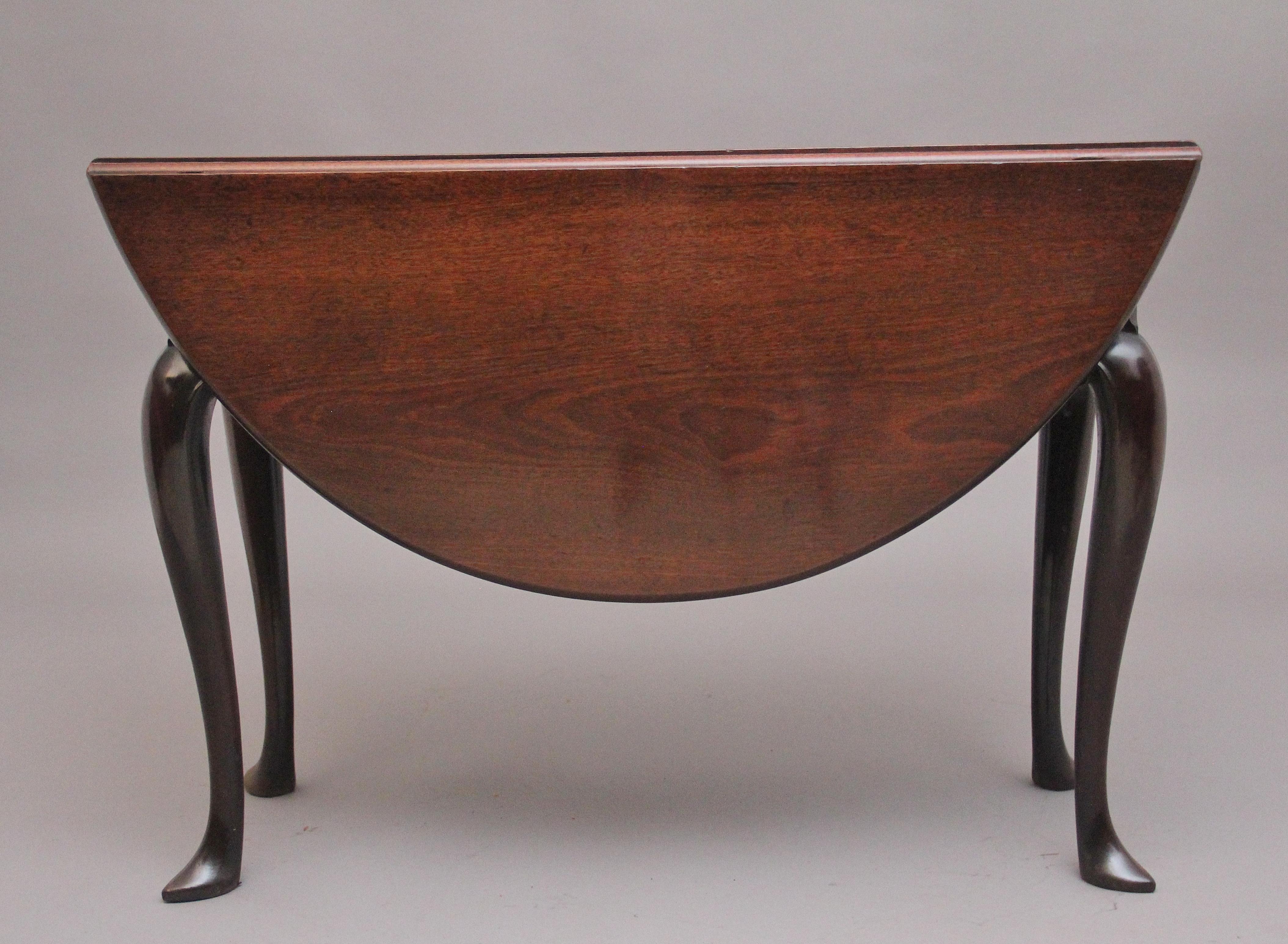 Britannique Table à abattant en acajou du 18e siècle en vente