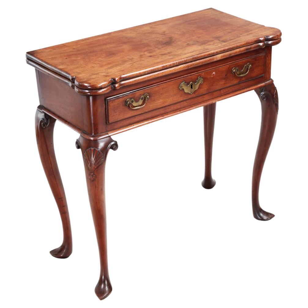 18th Century Mahogany Fold-Over Tea Table For Sale