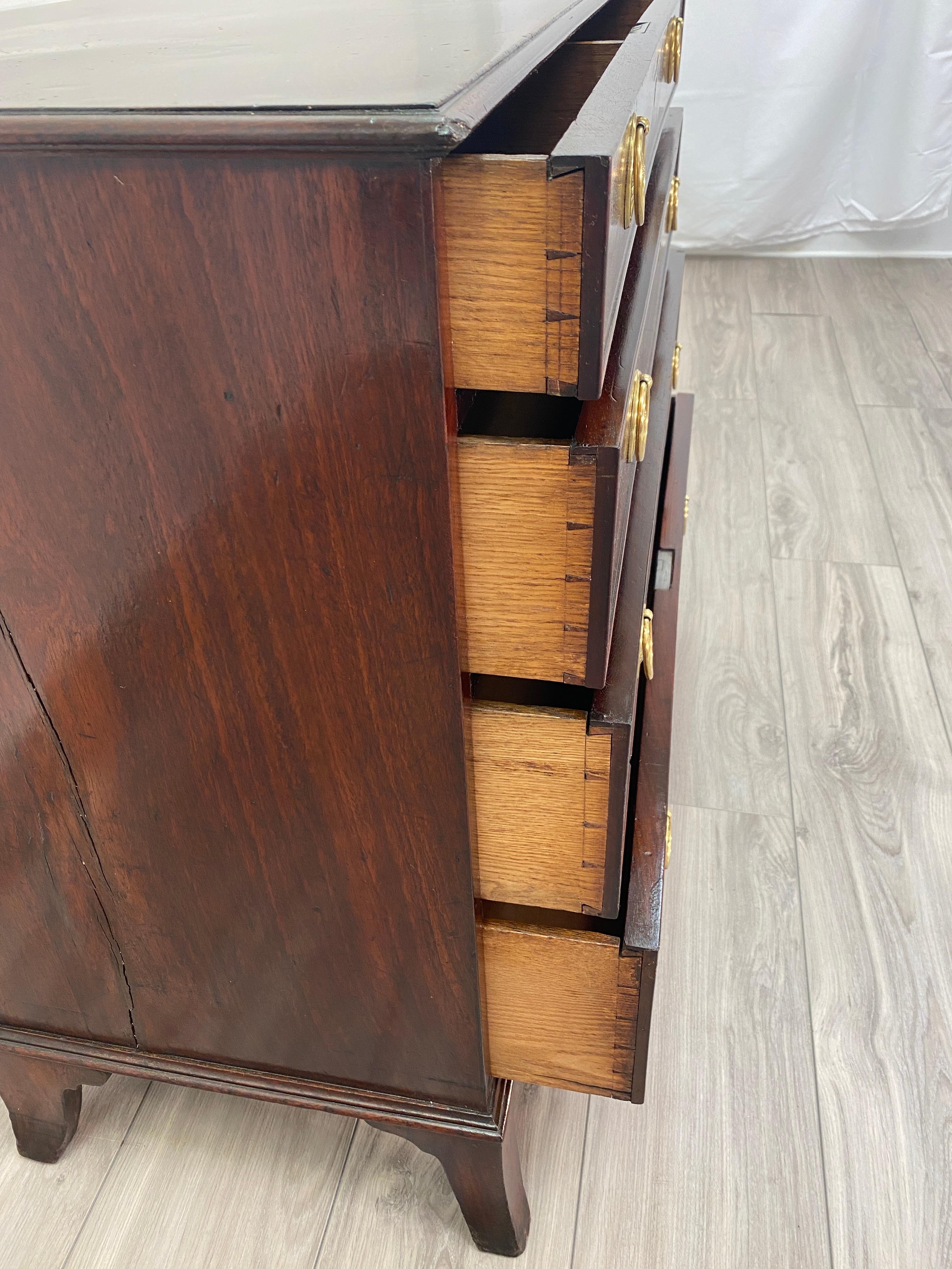 18th Century Mahogany George III Chest of Drawers 6