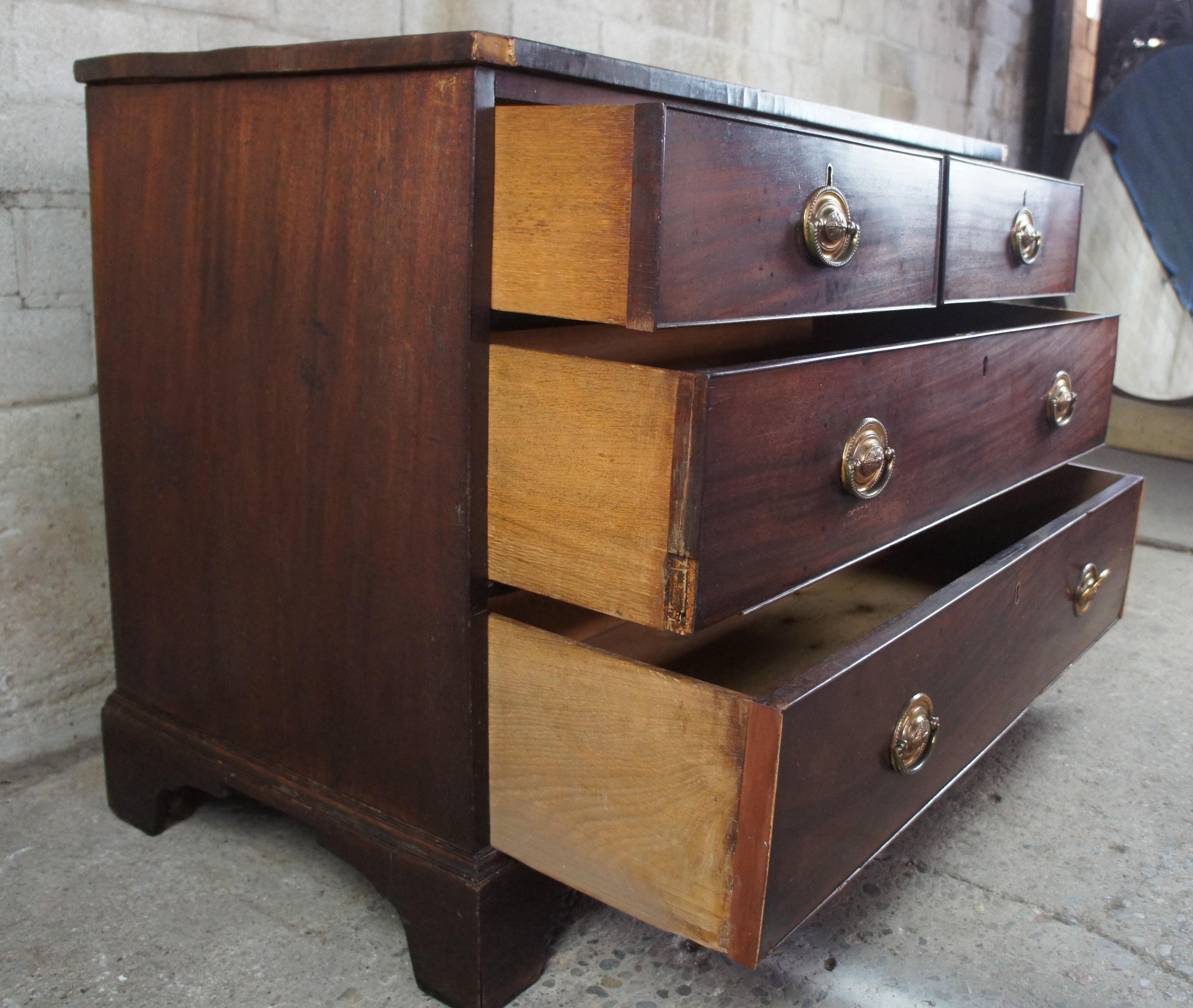 18th Century Mahogany Georgian Chest of Drawers Antique English Dresser For Sale 1