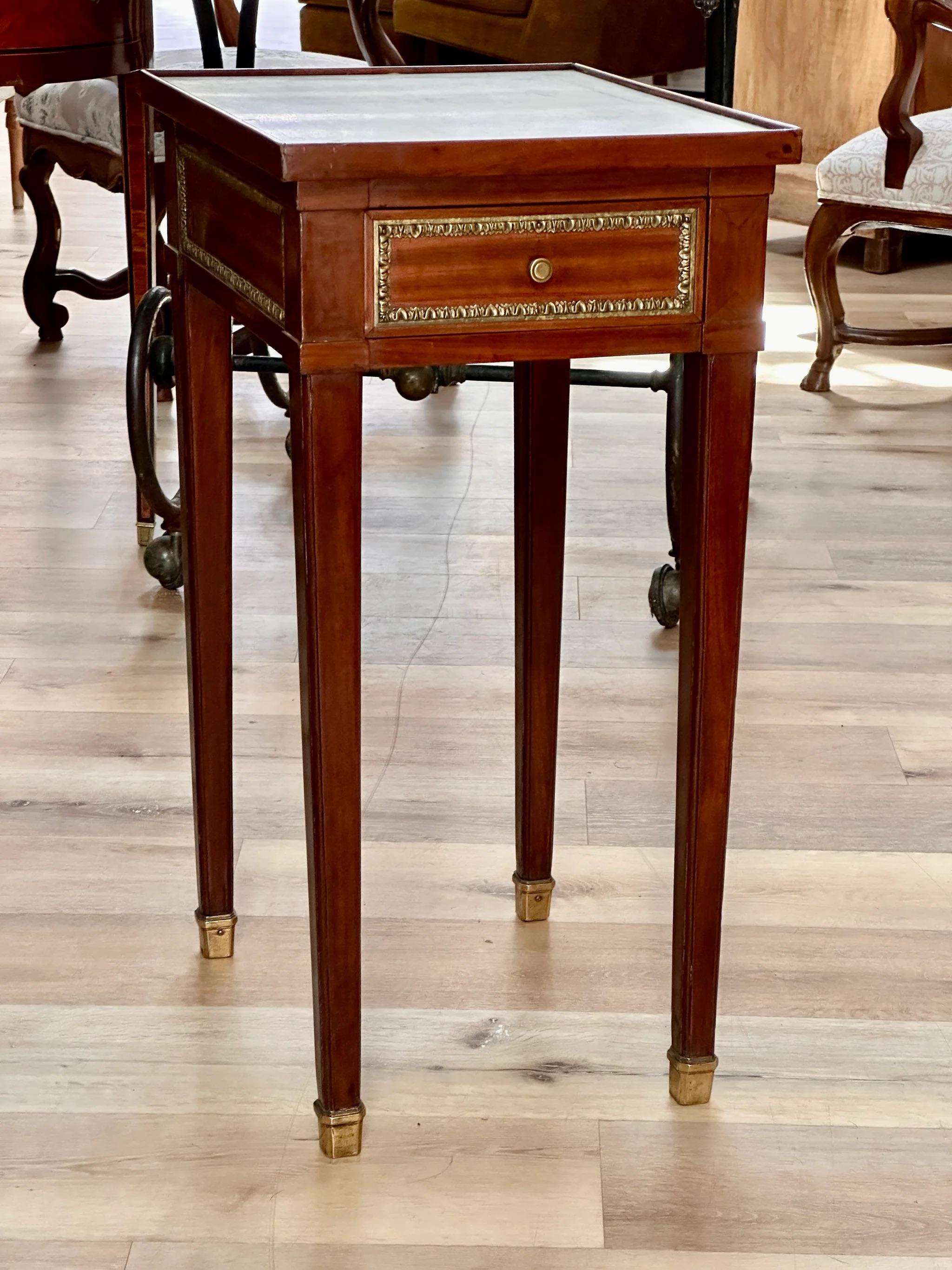French 18th Century Mahogany Leleu Stamped Side Table, Louis XV Period For Sale