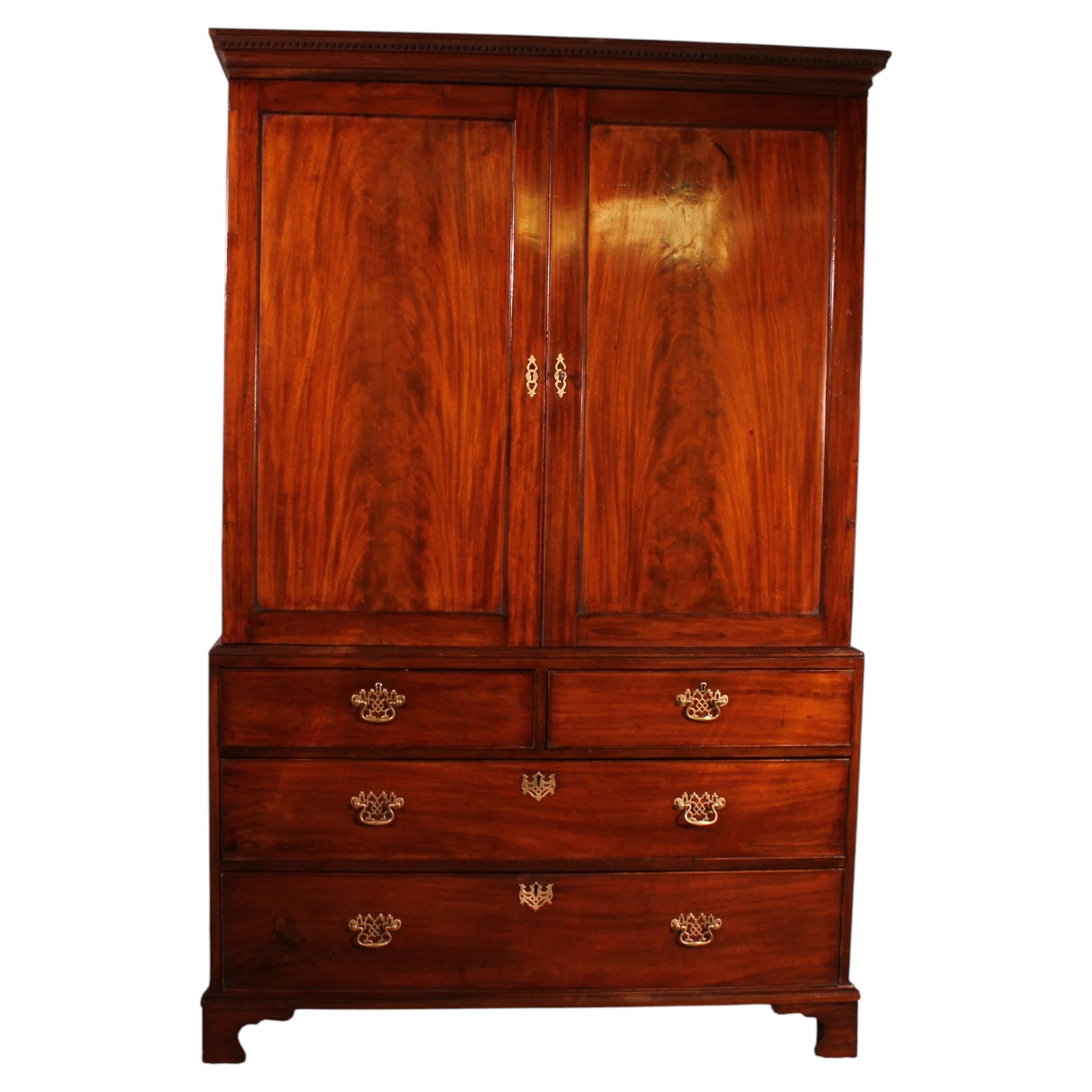 18th-century Mahogany Linen Press