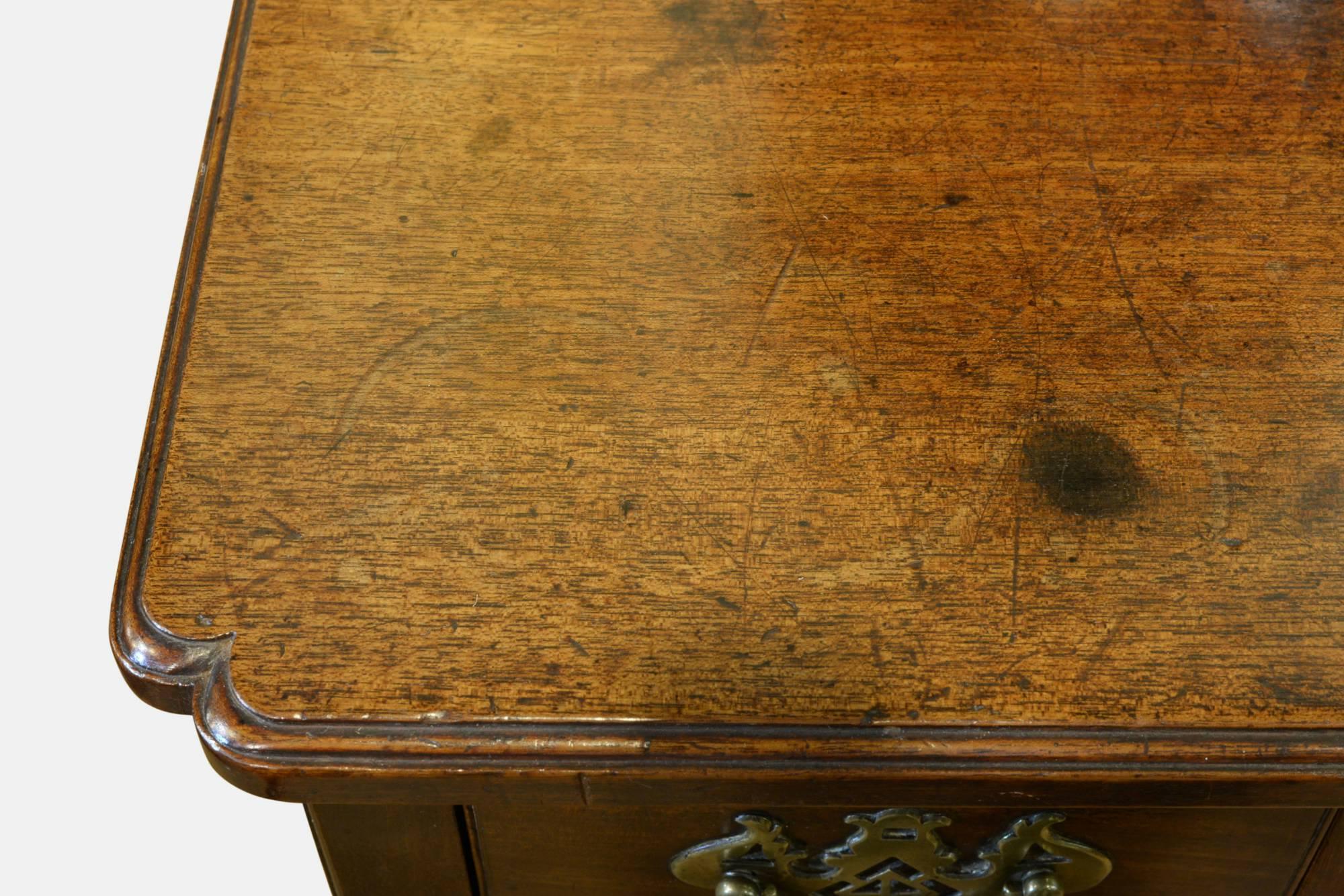 18th Century and Earlier 18th Century Mahogany Lowboy For Sale