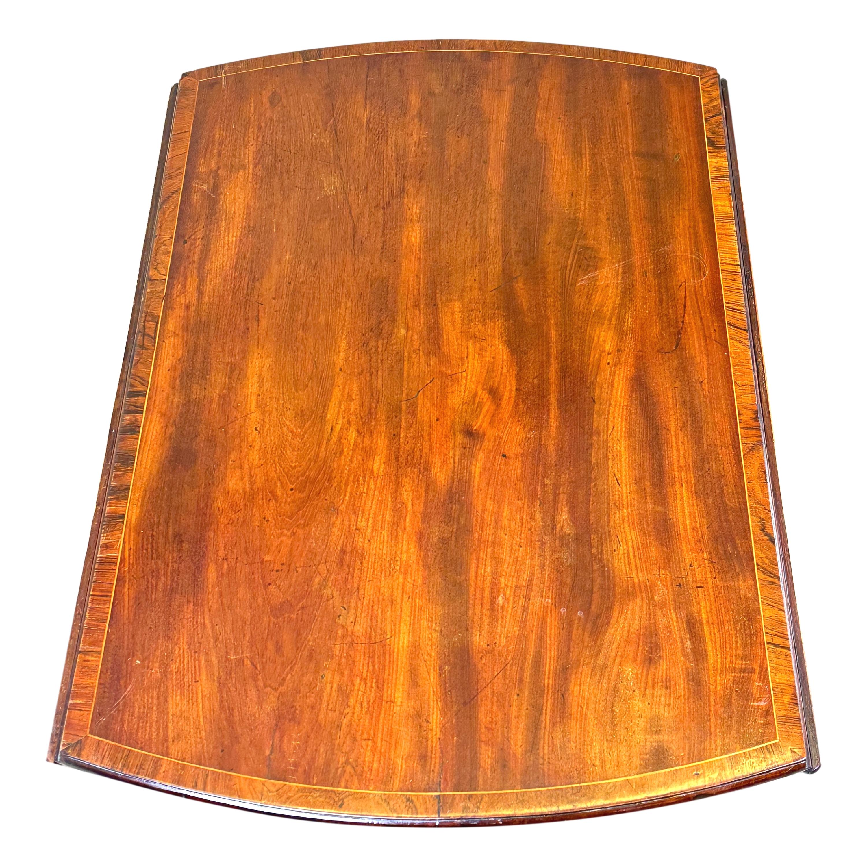 18th Century Mahogany Oval Pembroke Table In Good Condition For Sale In Bedfordshire, GB
