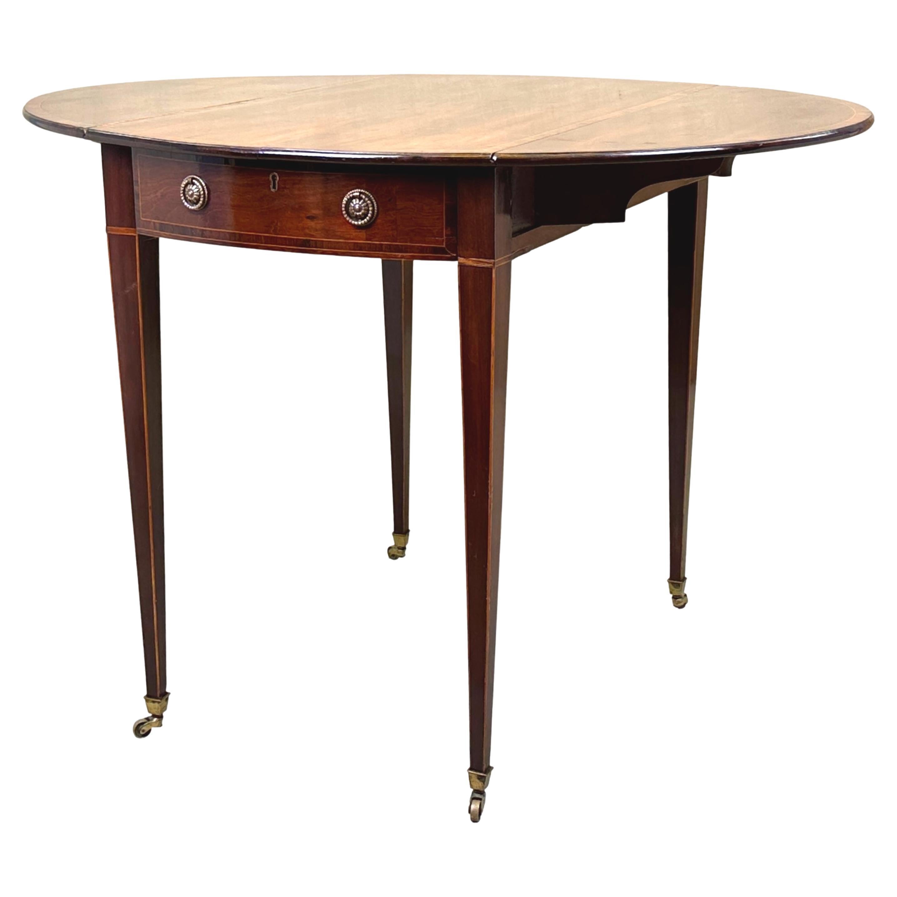 18th Century Mahogany Oval Pembroke Table For Sale
