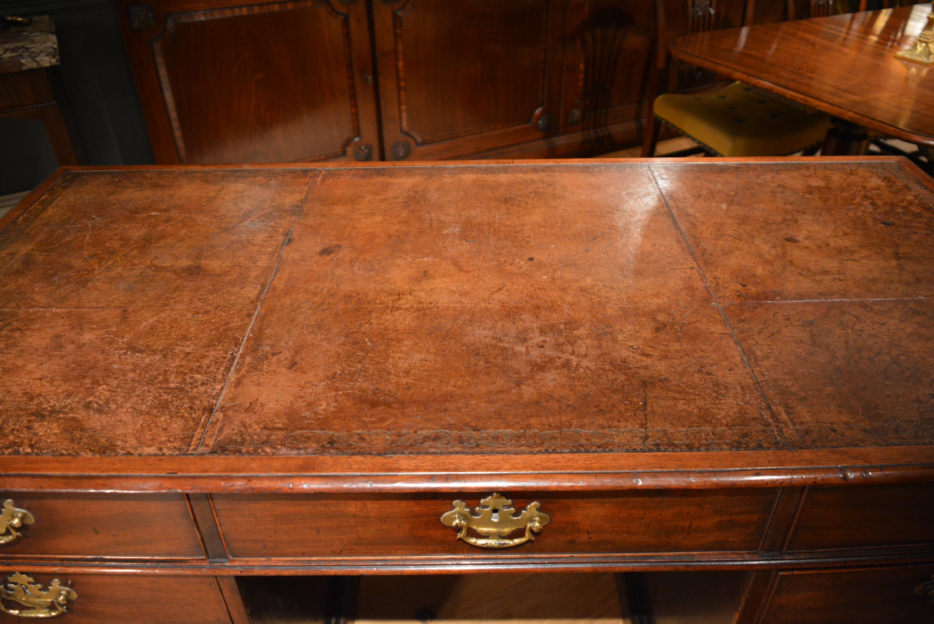 18th Century Mahogany Partners Desk im Zustand „Gut“ im Angebot in Salisbury Wiltshire, GB