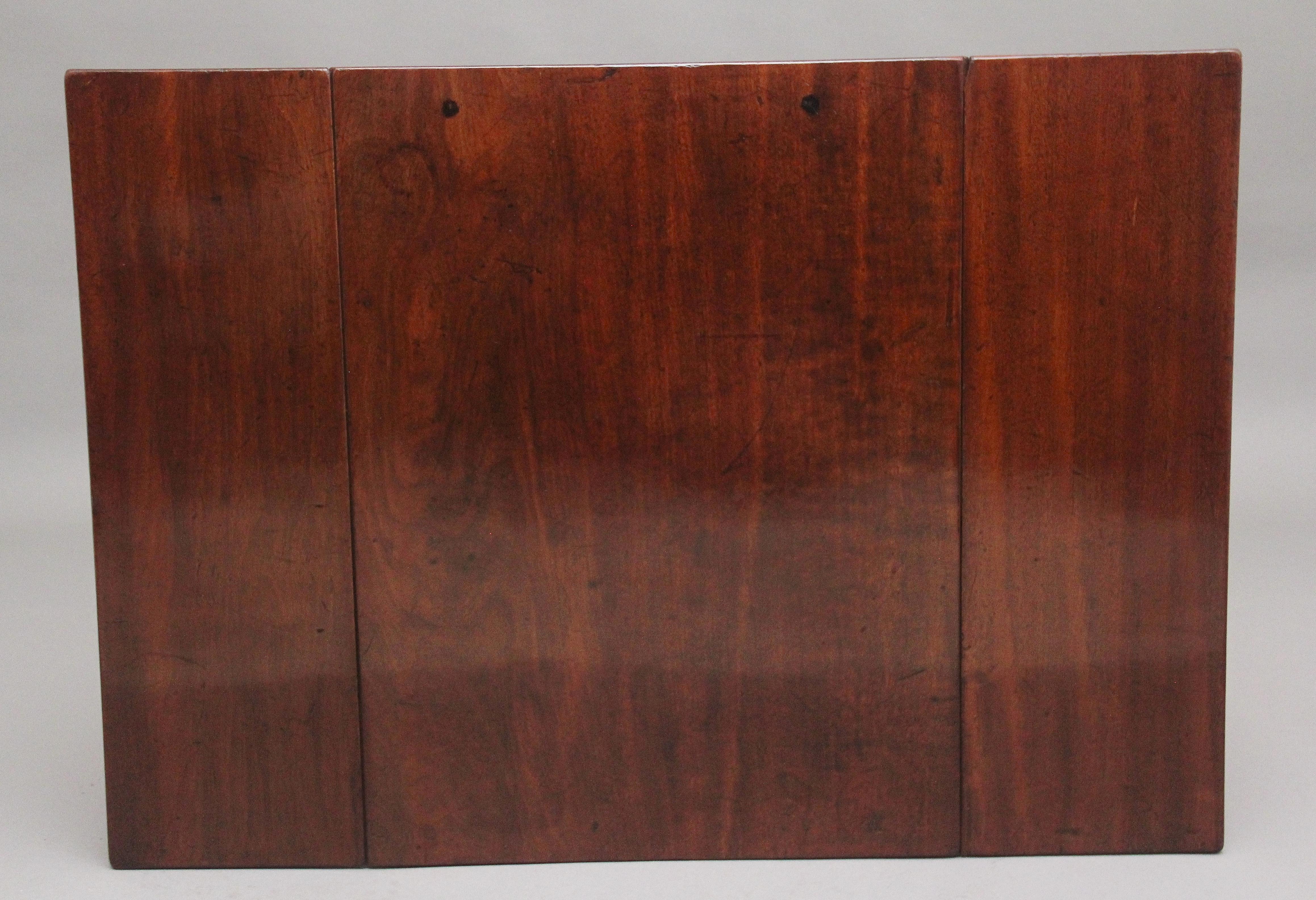 18th Century mahogany Pembroke table 3