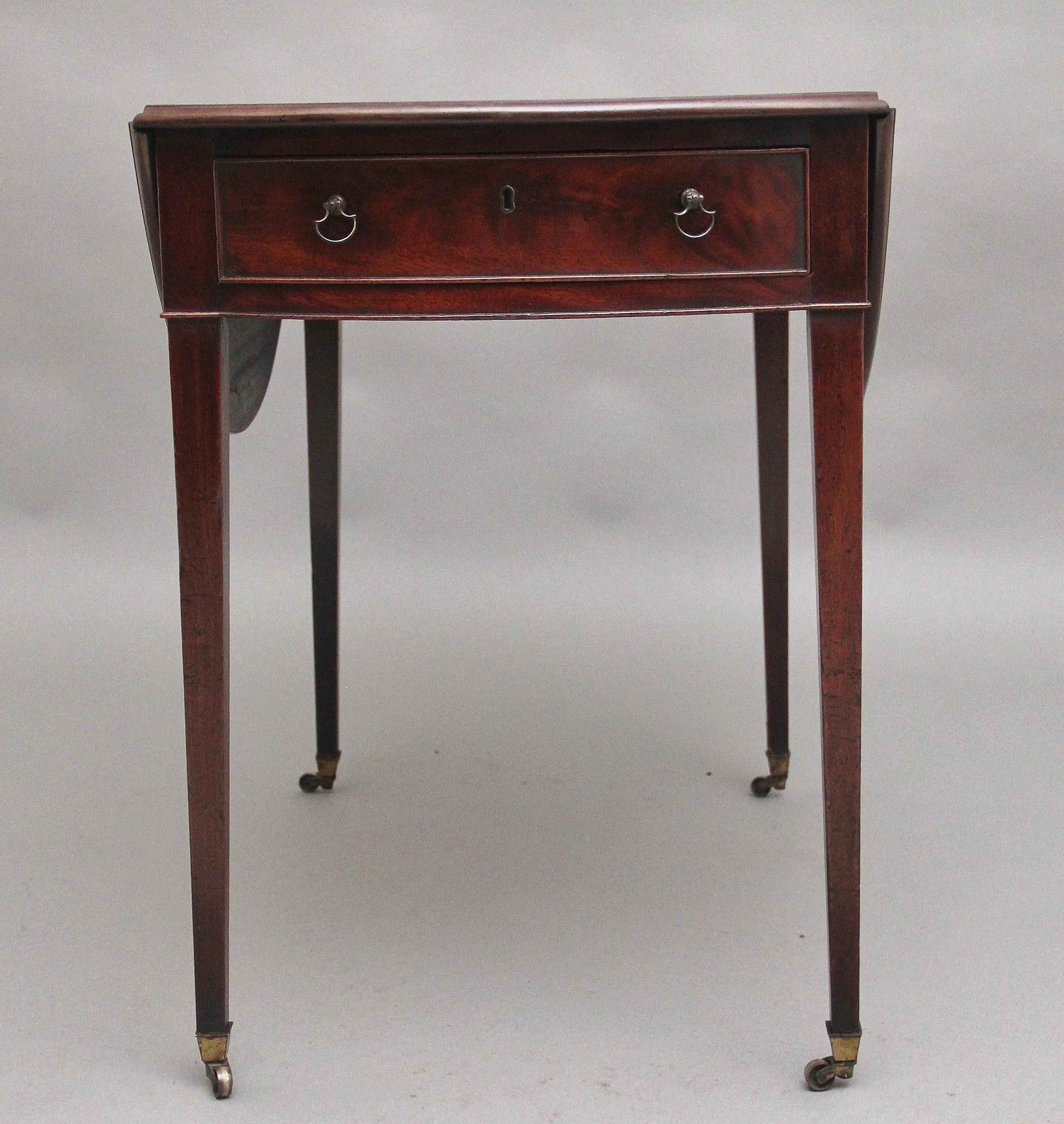 Mahagoni-Pembroke-Tisch aus dem 18. Jahrhundert (Britisch)