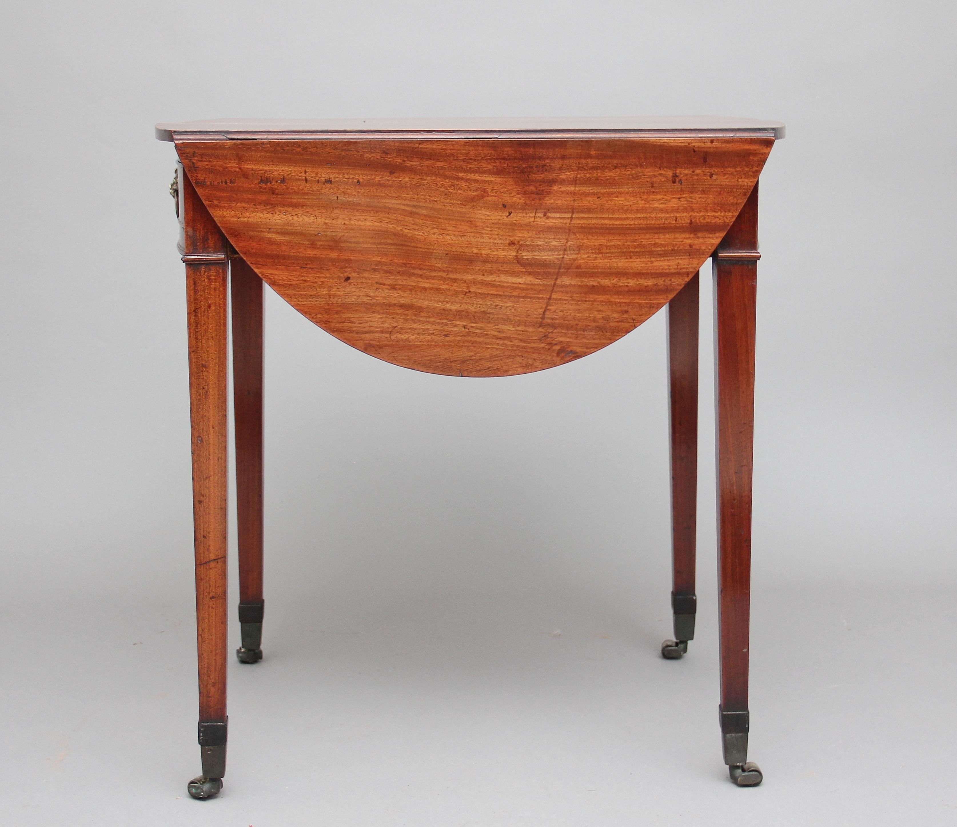 18th Century Mahogany Pembroke Table 2