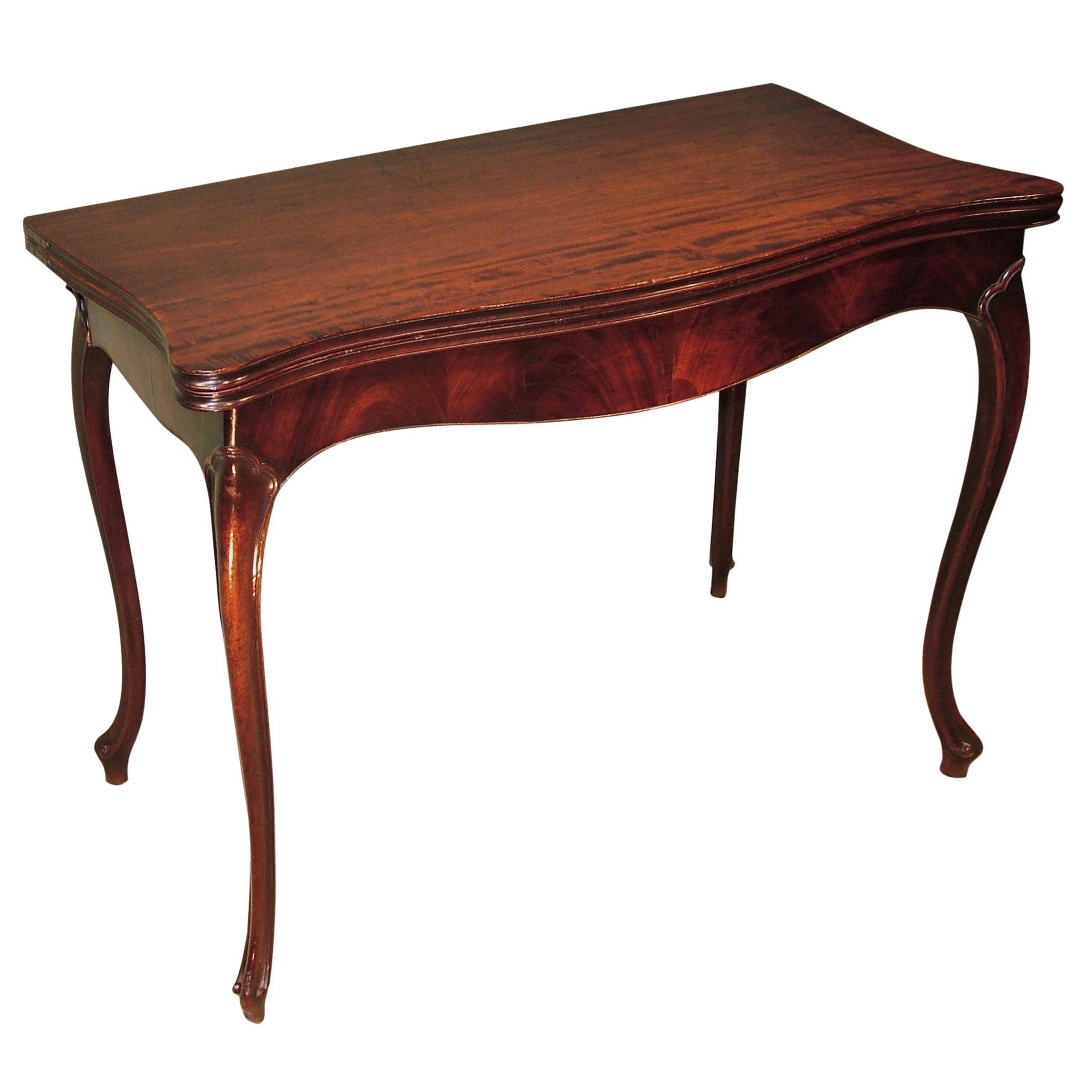 18th Century Mahogany Serpentine Card Table For Sale