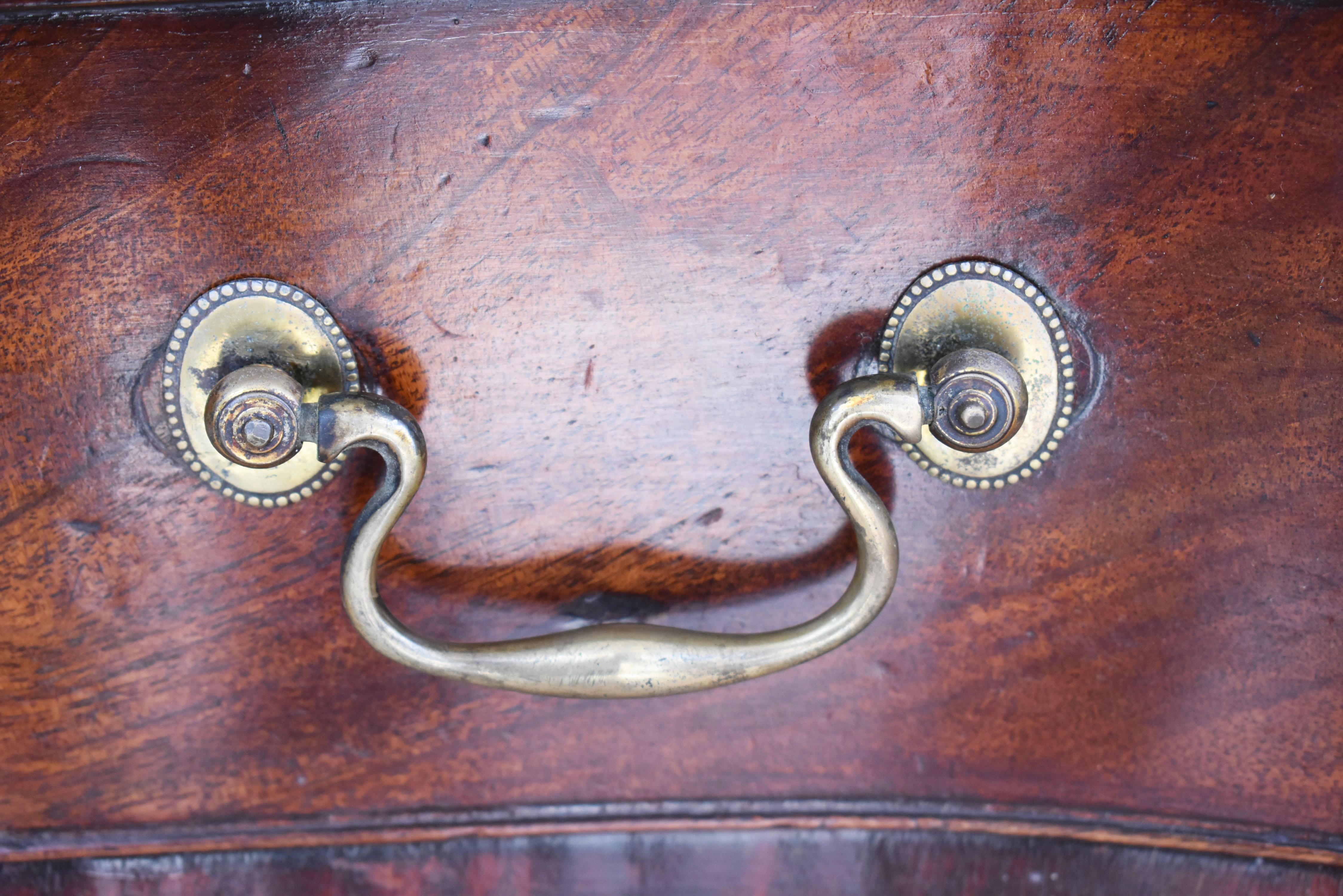 18th Century Mahogany Serpentine Chest 2