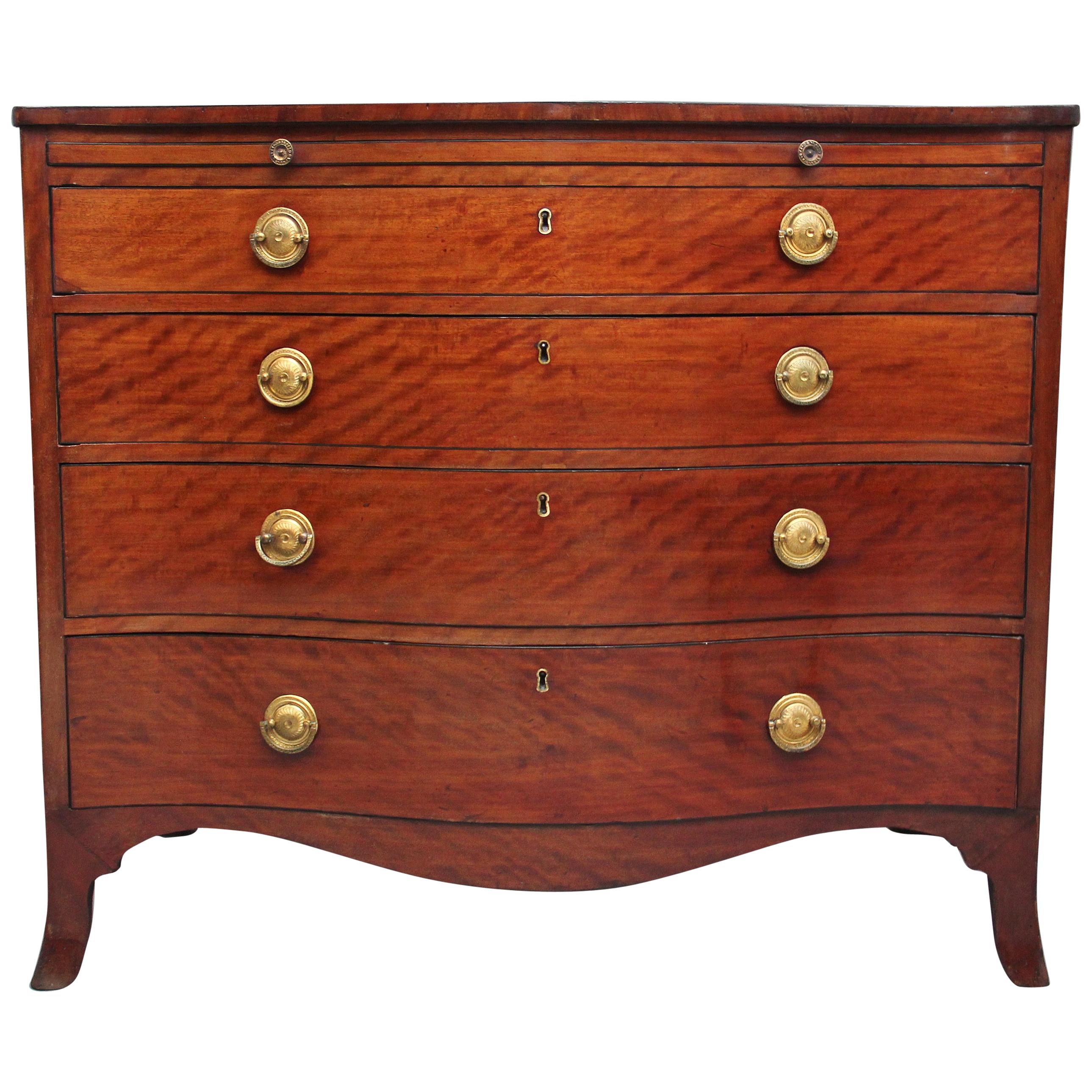 18th Century Mahogany Serpentine Chest of Drawers For Sale