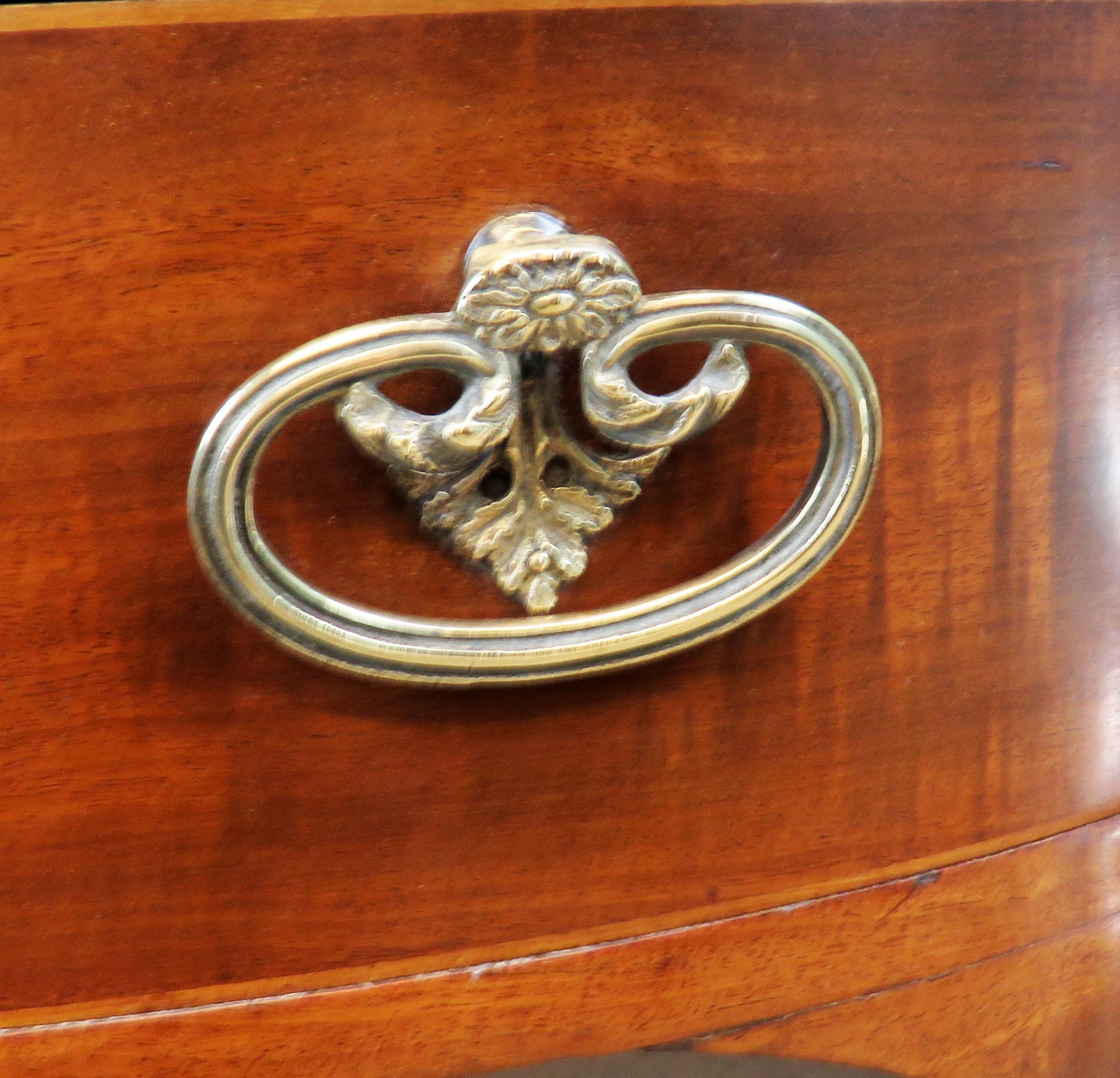 George III 18th Century Mahogany Serpentine Dressing Table Side Cabinet