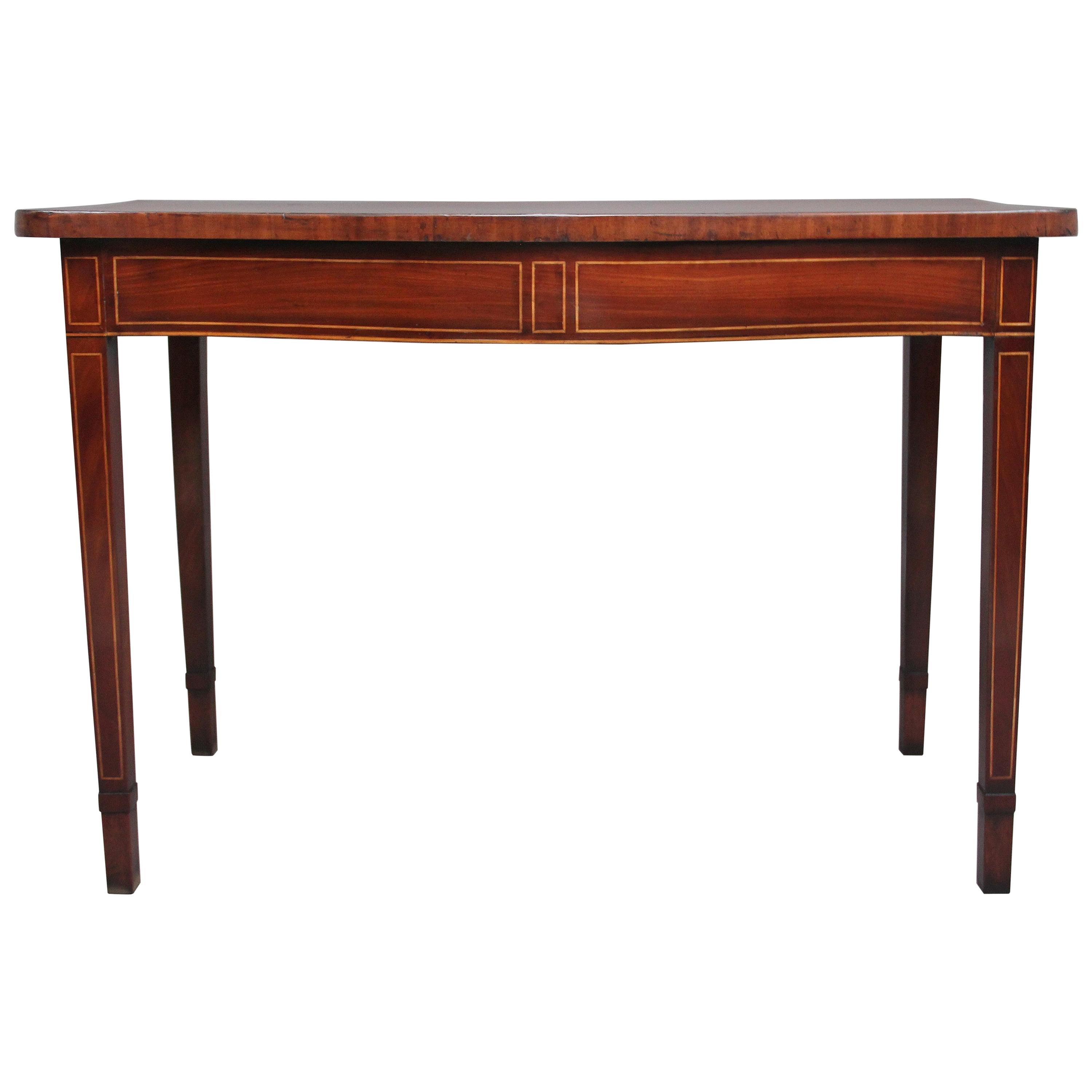 18th Century Mahogany Serpentine Serving Table For Sale