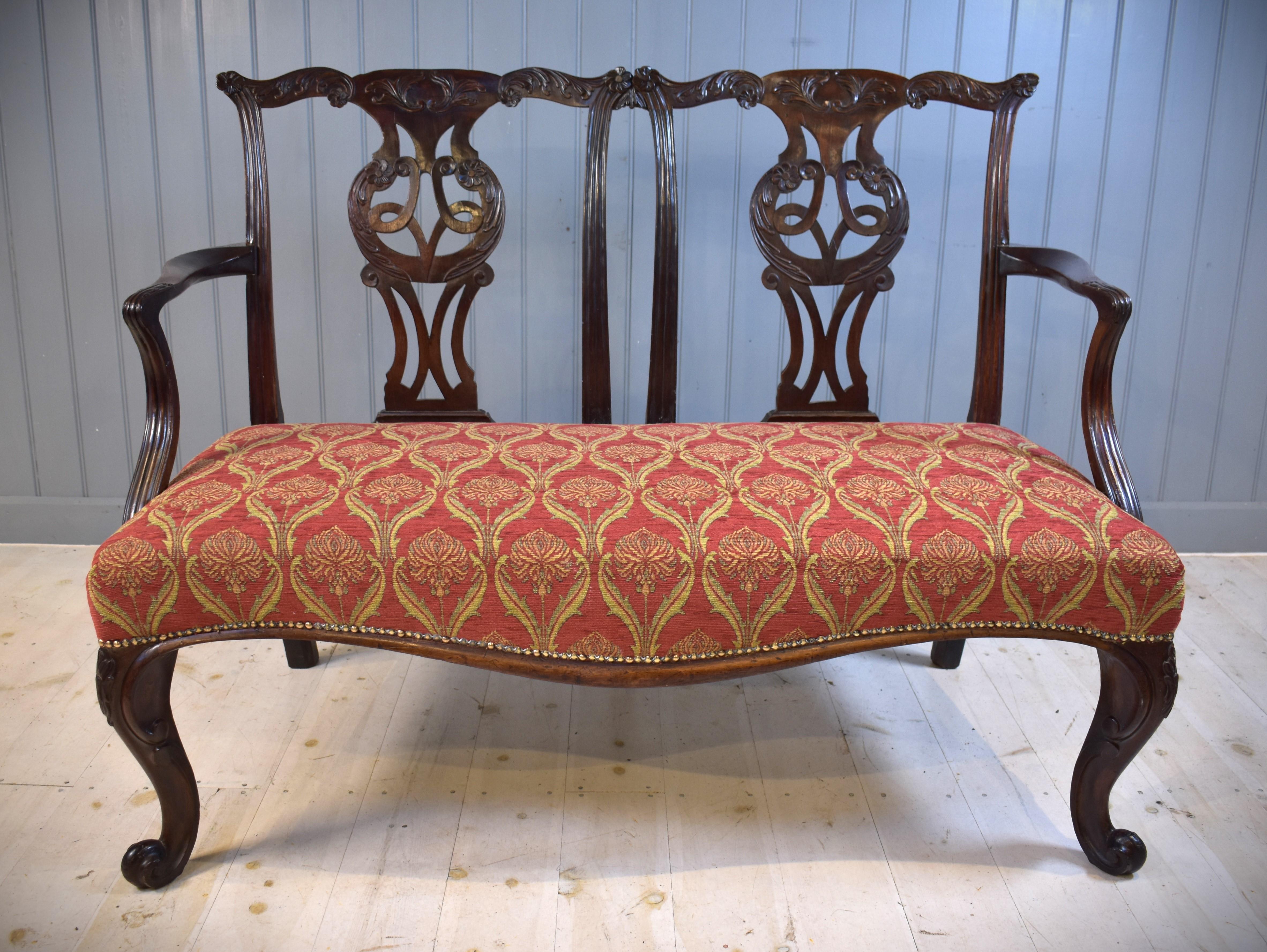 18th century mahogany settee For Sale 1