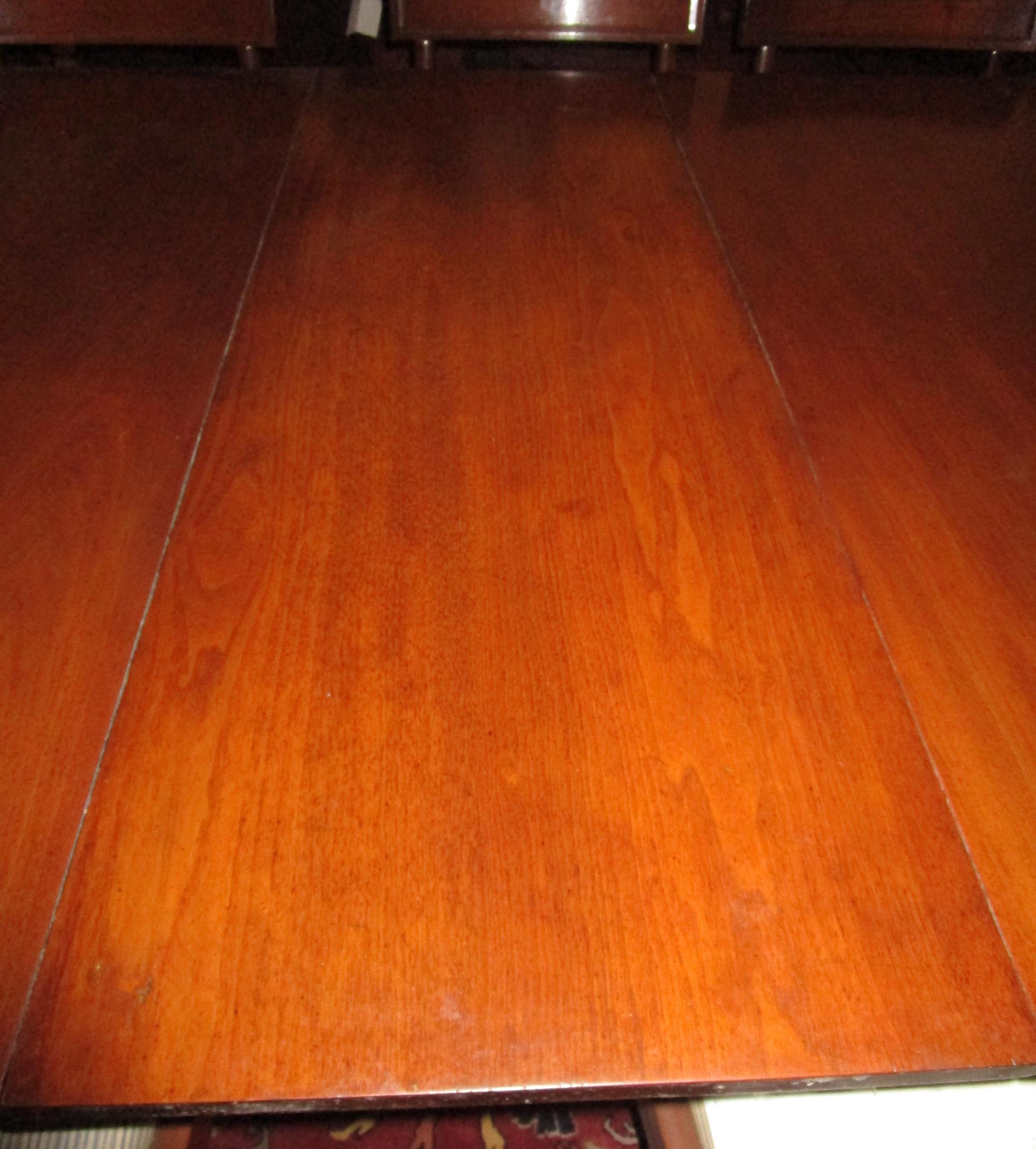 18th century Four Pedestal Mahogany Sheraton Monumental Sized Dining Table  For Sale 9