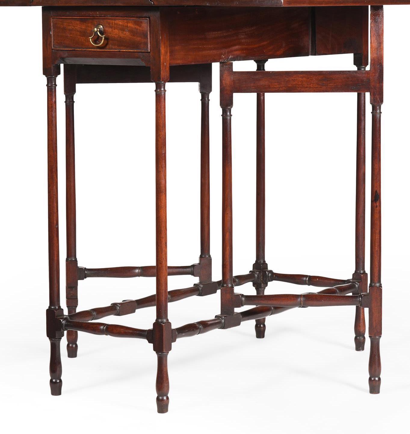 English 18th Century Mahogany Spider Leg Occasional Table  For Sale