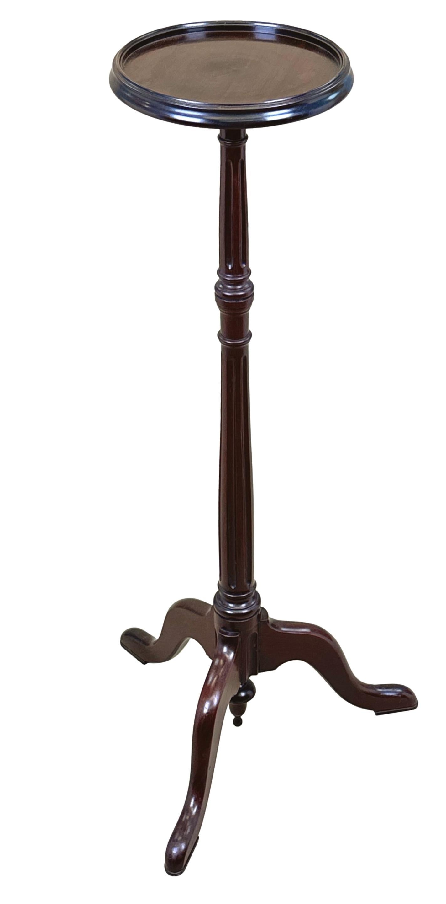 18th Century Mahogany Torchere Stand For Sale 4