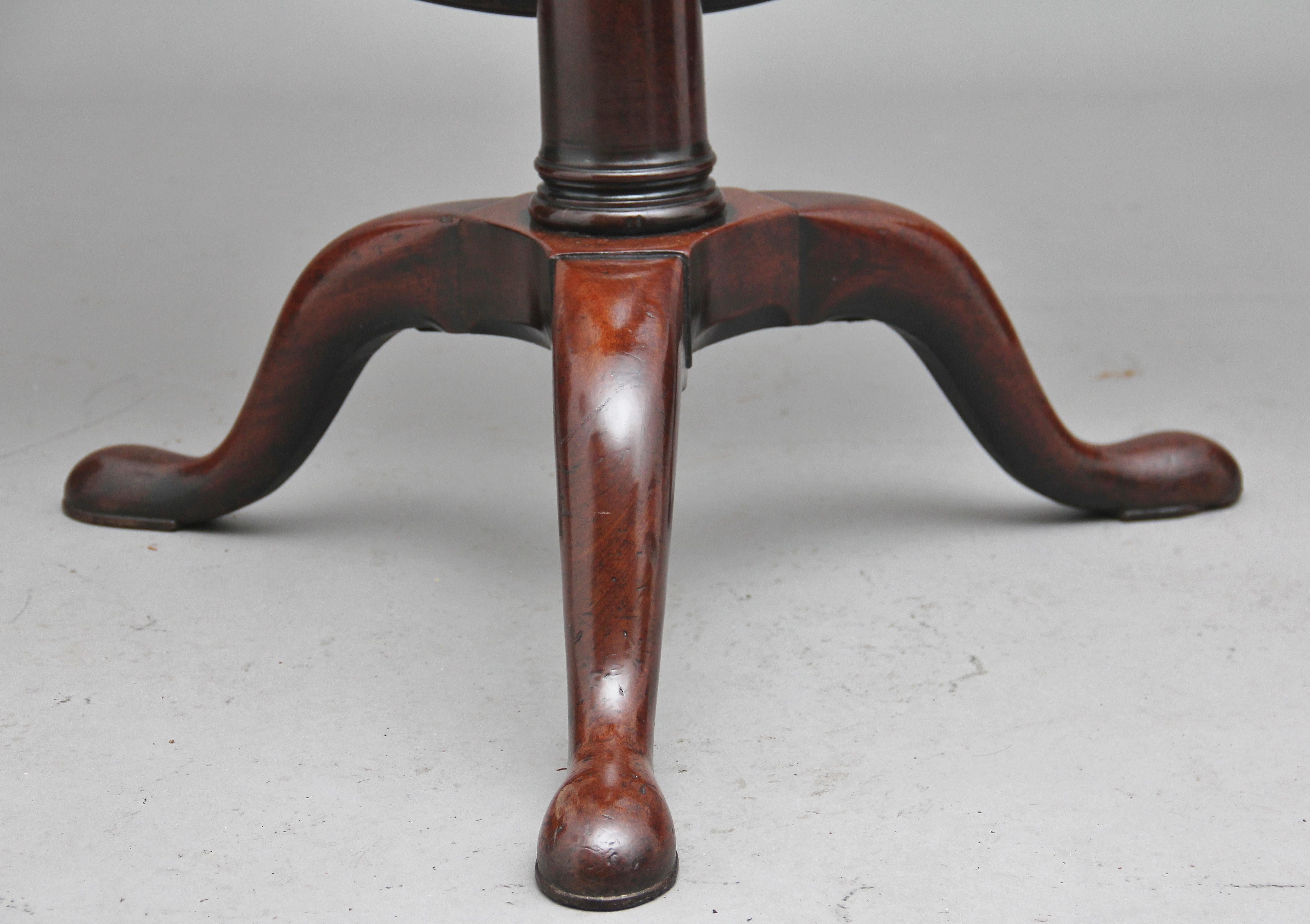 18th Century Mahogany Tripod Table For Sale 1